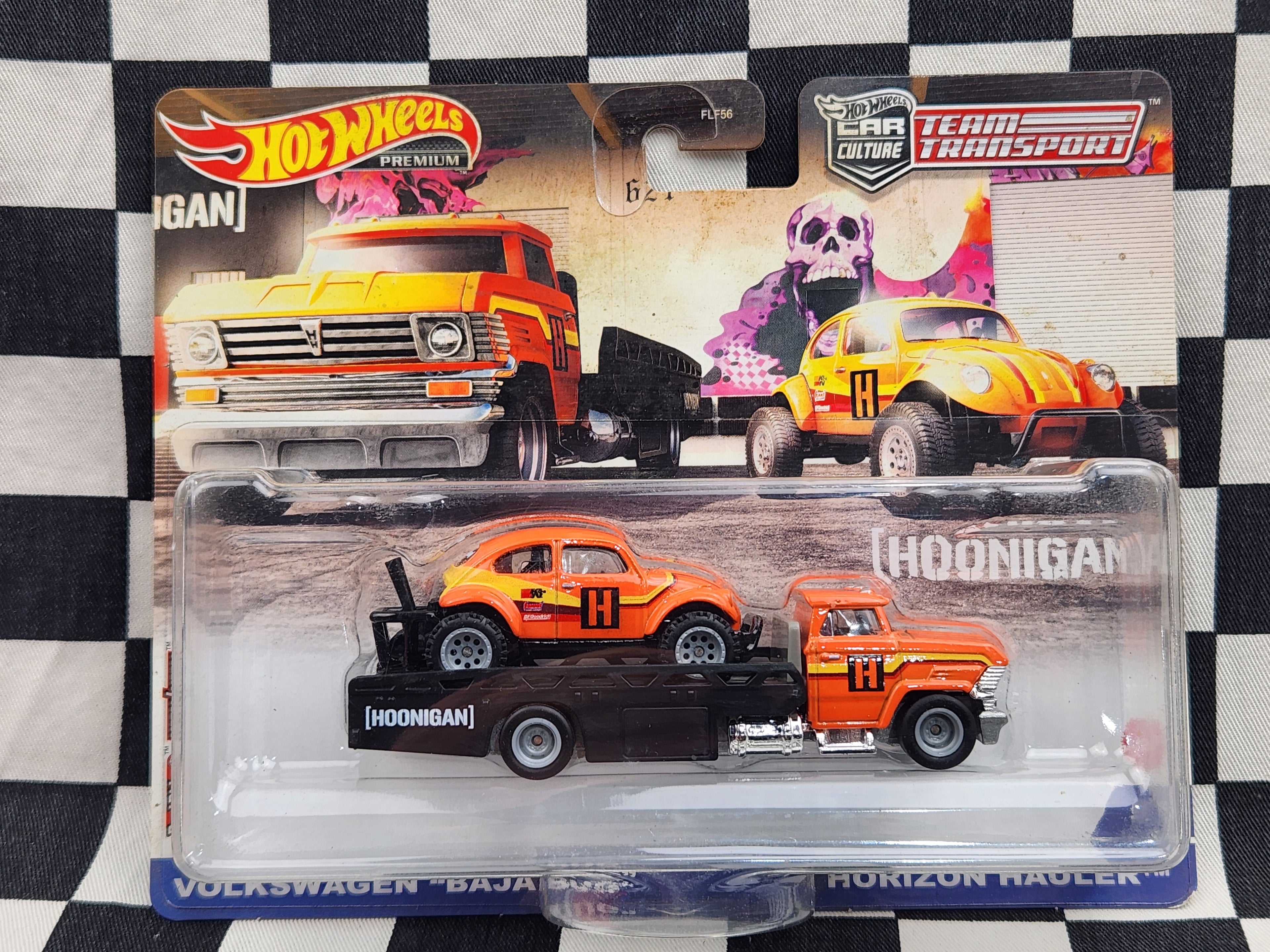 Hot Wheels Team Transport #31 Volkswagen Baja Bug / Horizon Hauler Truck