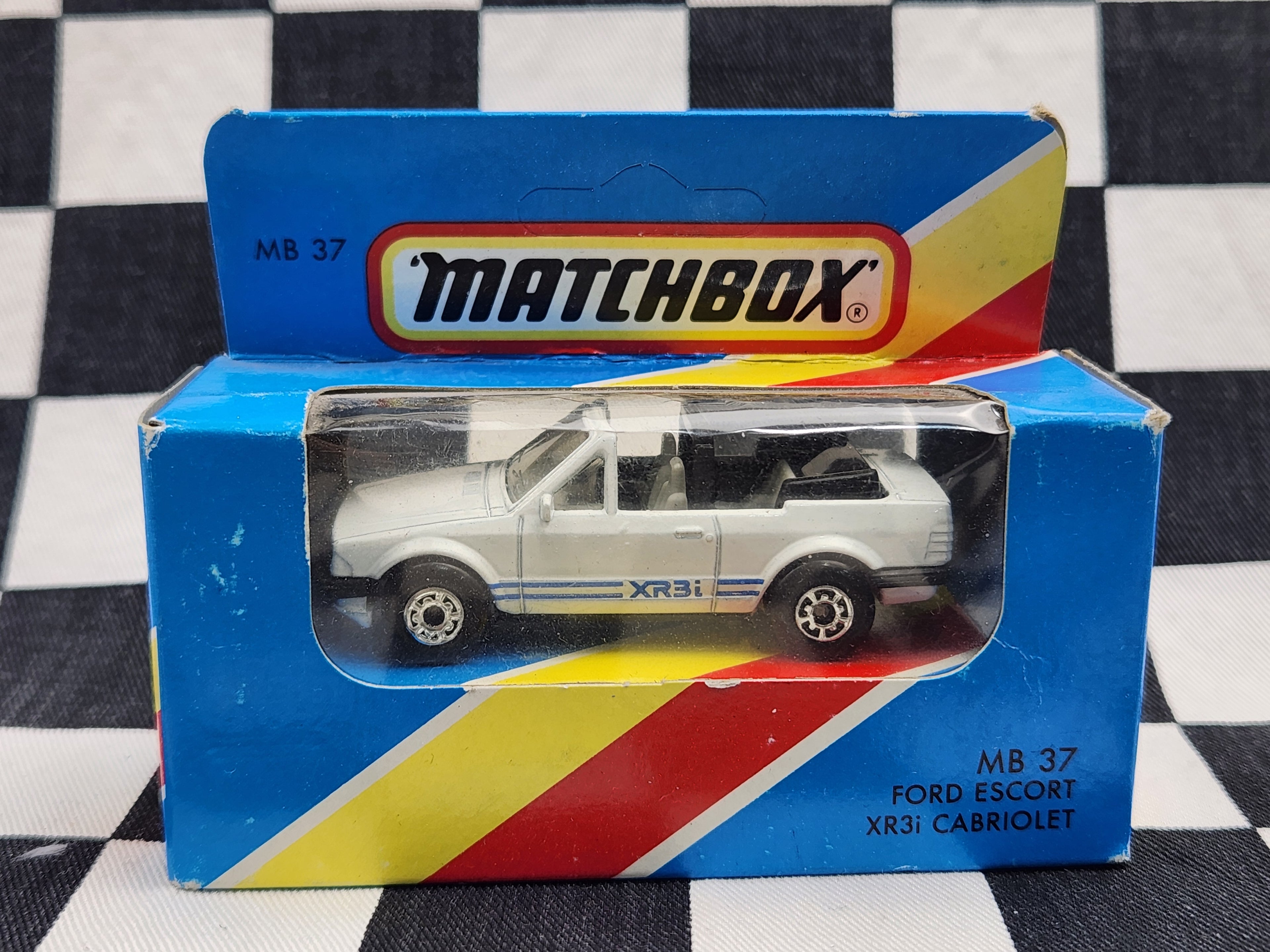 Matchbox Blue Box Ford Escort XR3 Cabriolet