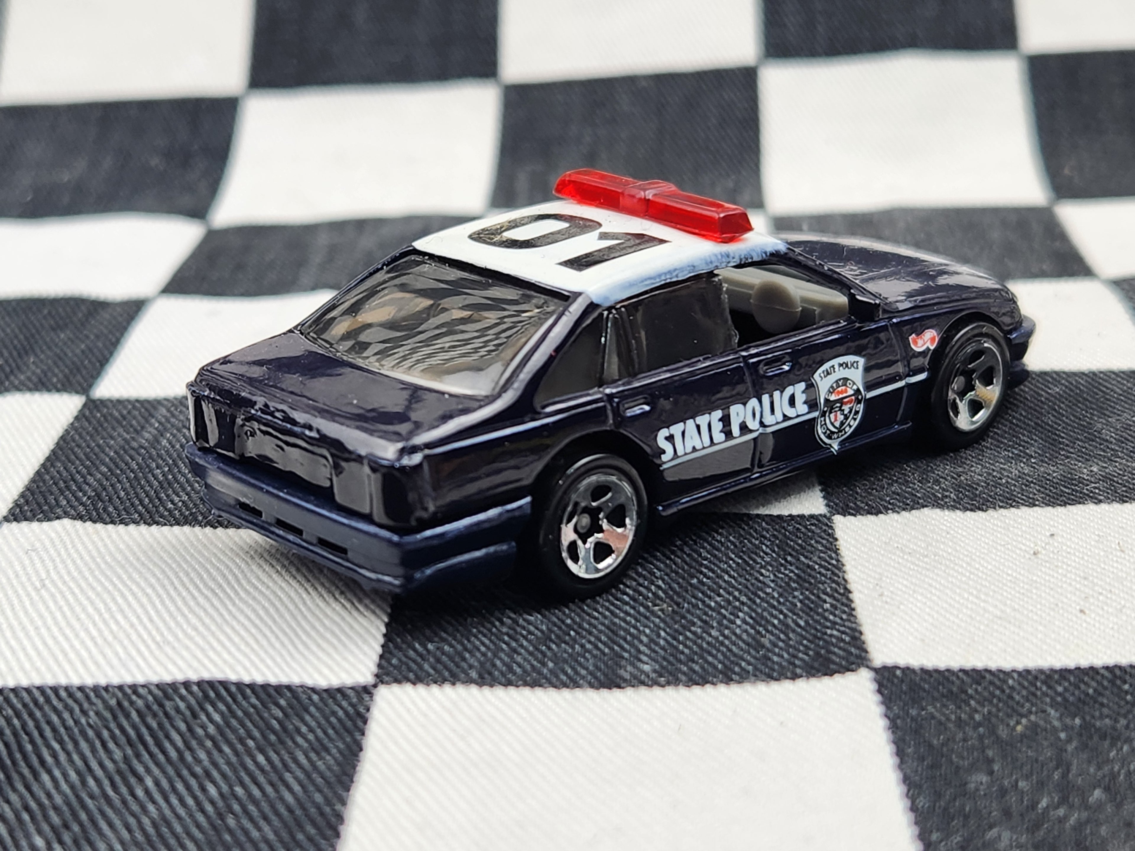 Loose Hot Wheels Holden Commodore VN VP State Police