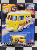 Hot Wheels Premium Boulevard #17 MOONEYES Kool Kombi Volkswagen