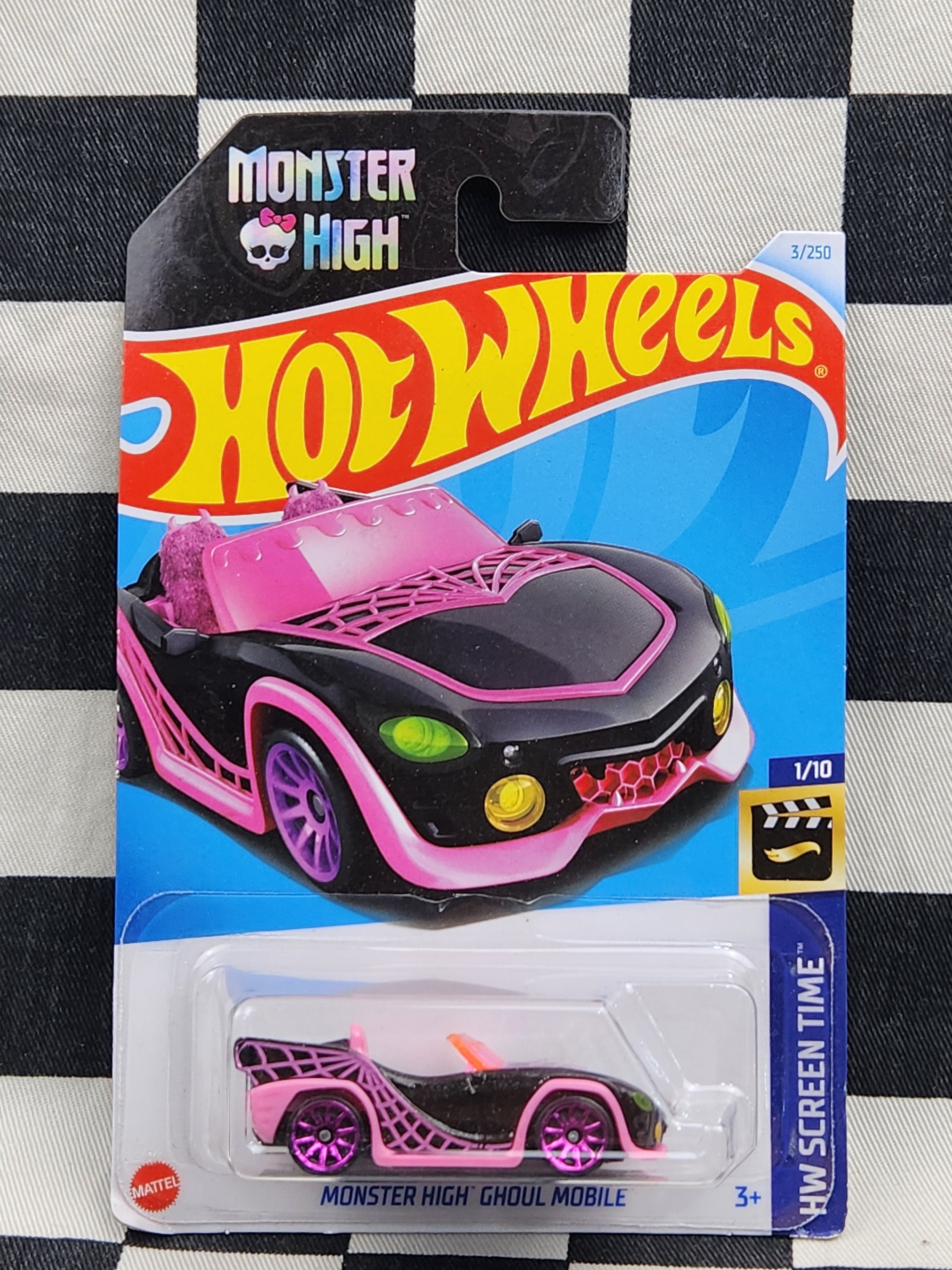 Hot Wheels 2024 Screen Time Monster High Ghoul Mobile