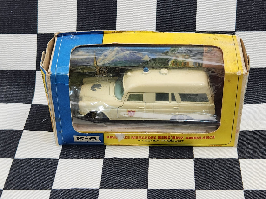 Matchbox King Size K6 Mercedes Benz Binz Ambulance