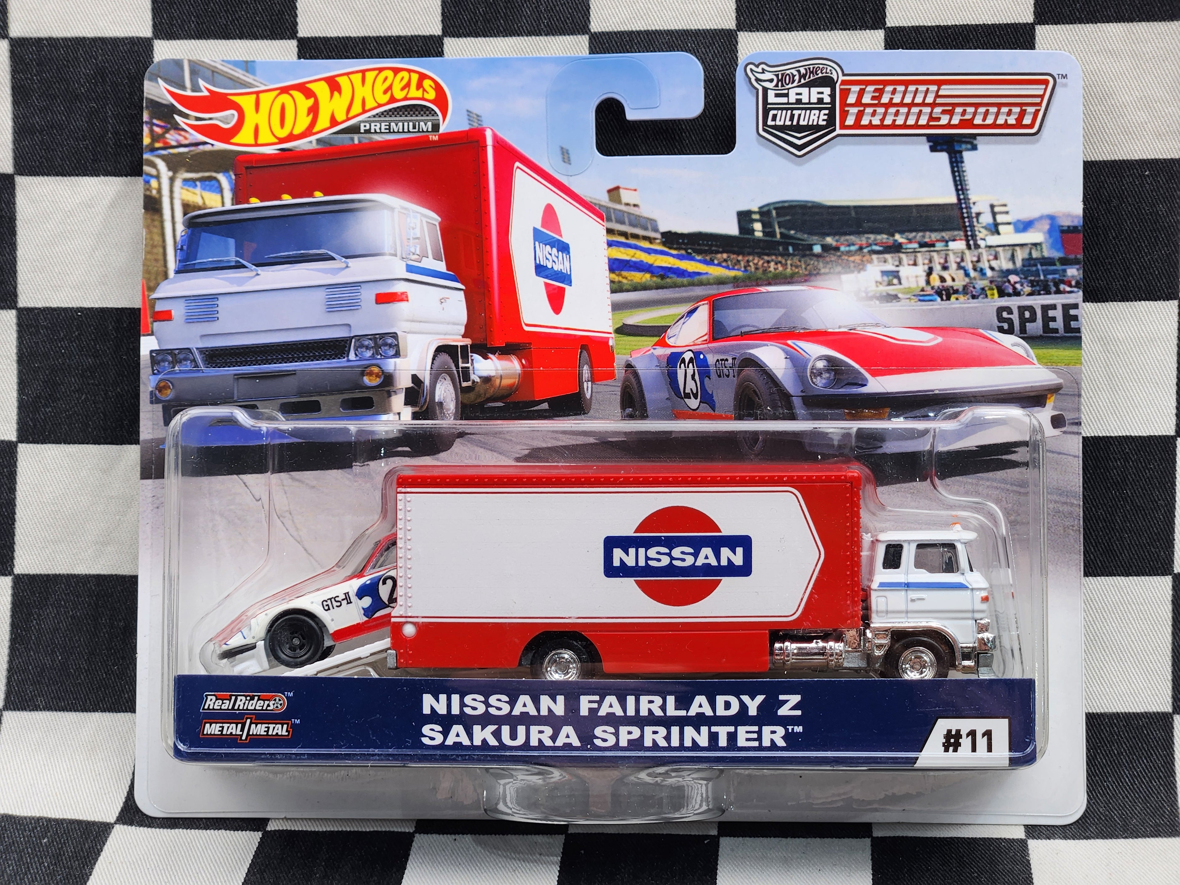 Hot Wheels Premium Team Transport #11 Nissan Fairlady Z / Sakura Sprinter Truck