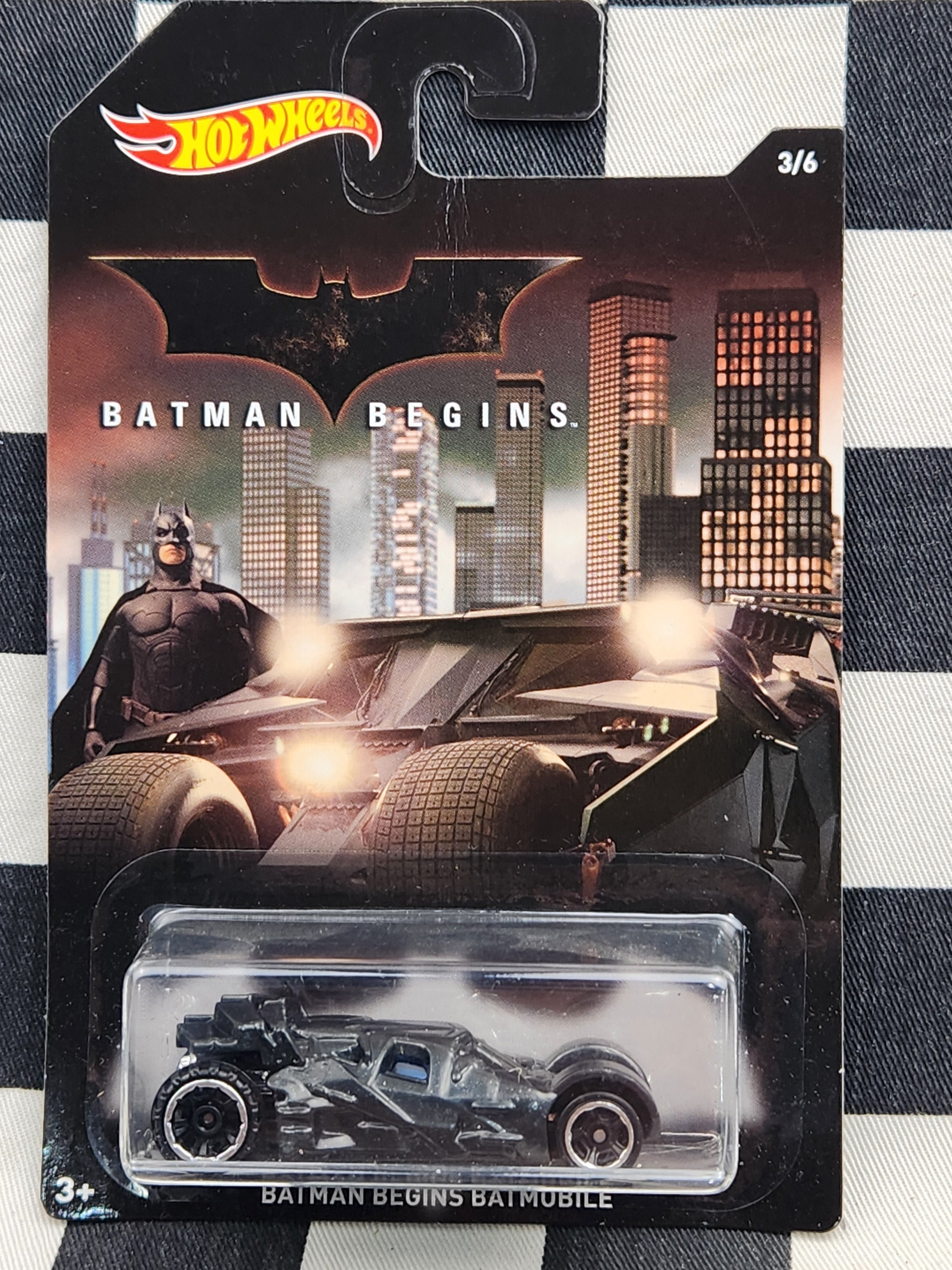 Hot Wheels Batman Series Batman Begins Batmobile