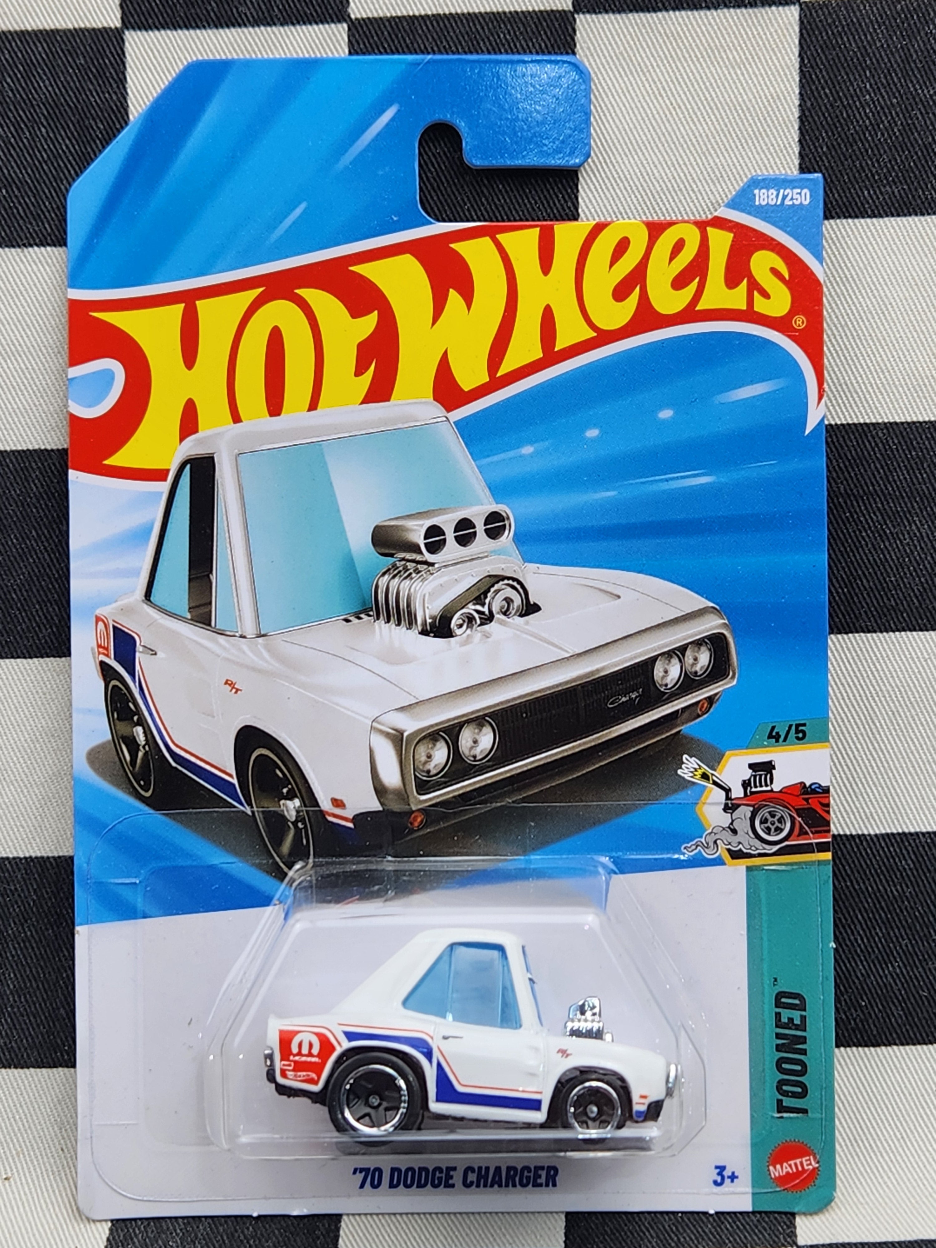 Hot Wheels 2026 Tooned 70 Dodge Charger White
