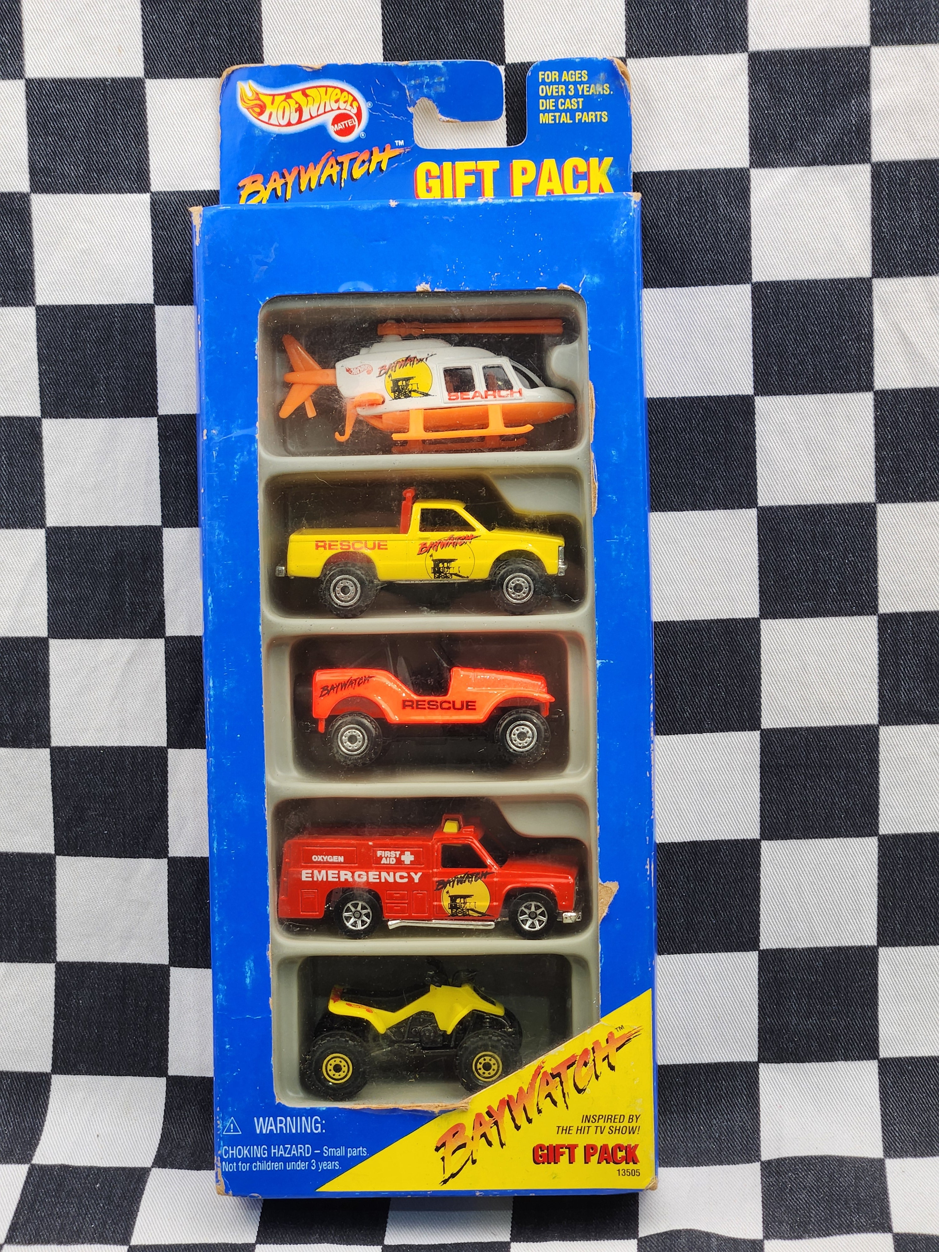 Hot Wheels Vintage 1995 BAYWATCH 5 Pack Rescue Vehicles