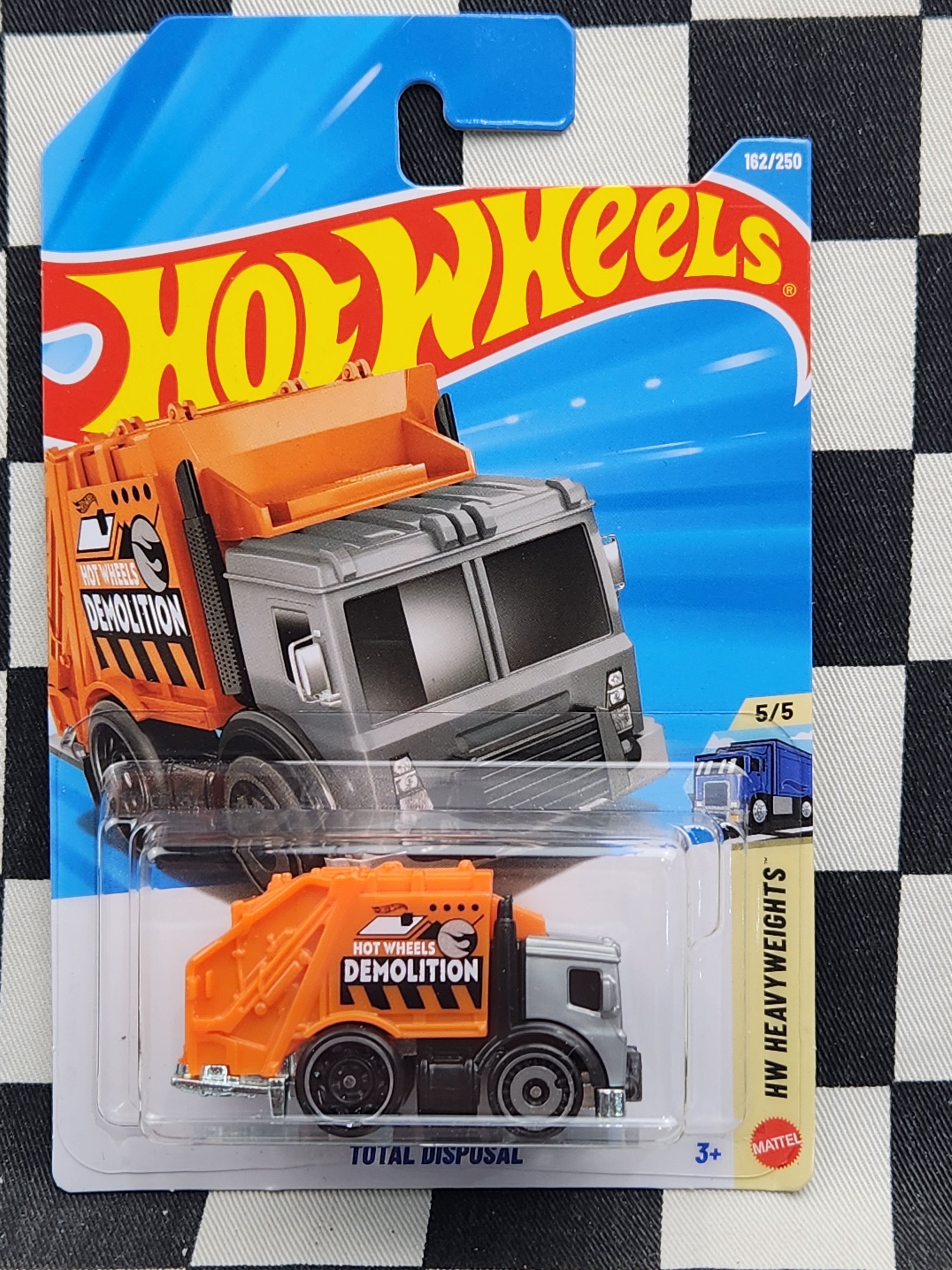 Hot Wheels 2026 Heavyweights TREASURE HUNT Total Disposal