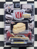 M2 Machines Autothentics 1951 Ford Crestliner Blue Gold