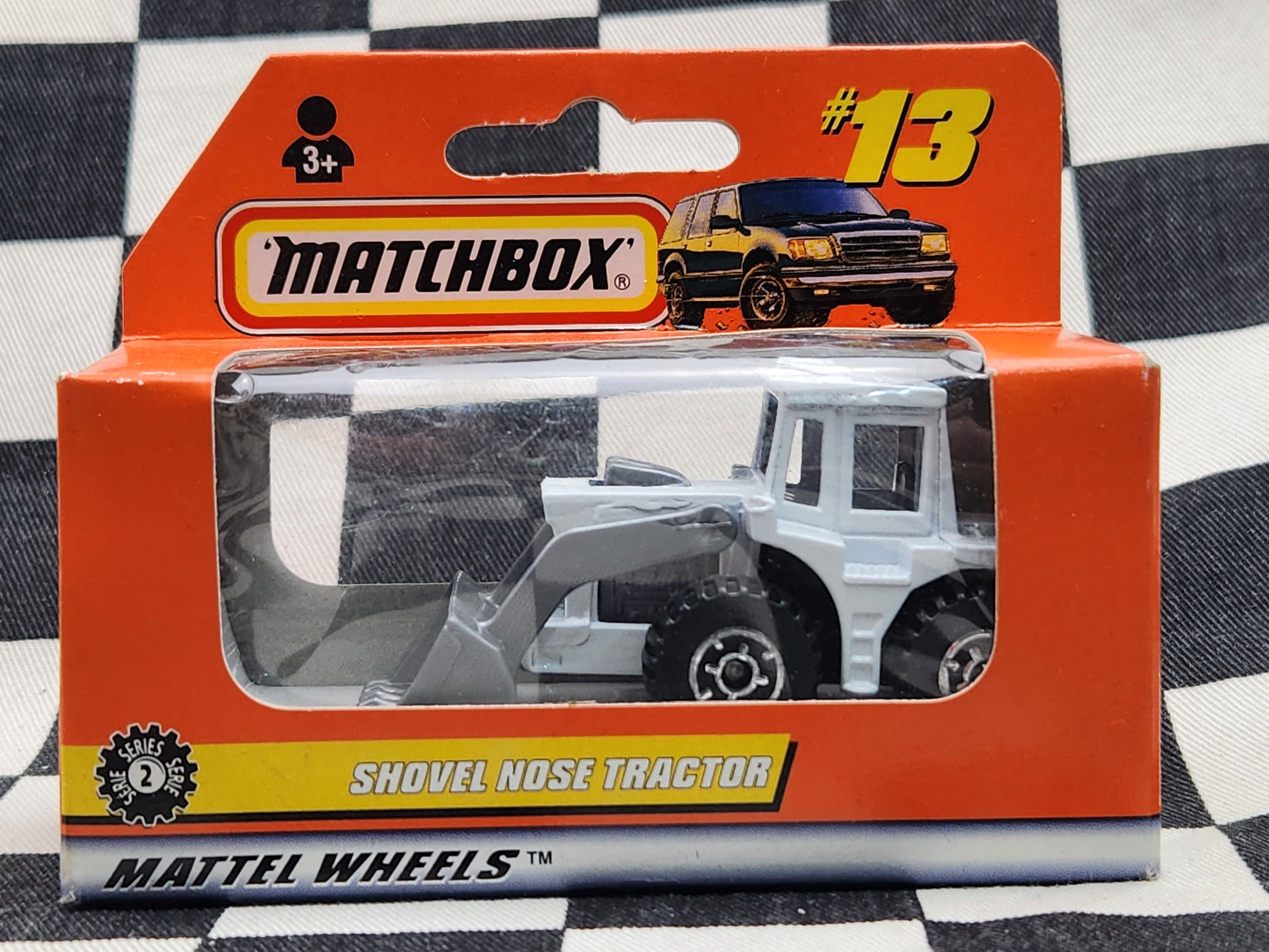 Matchbox 1997 Shovel Nose Tractor White