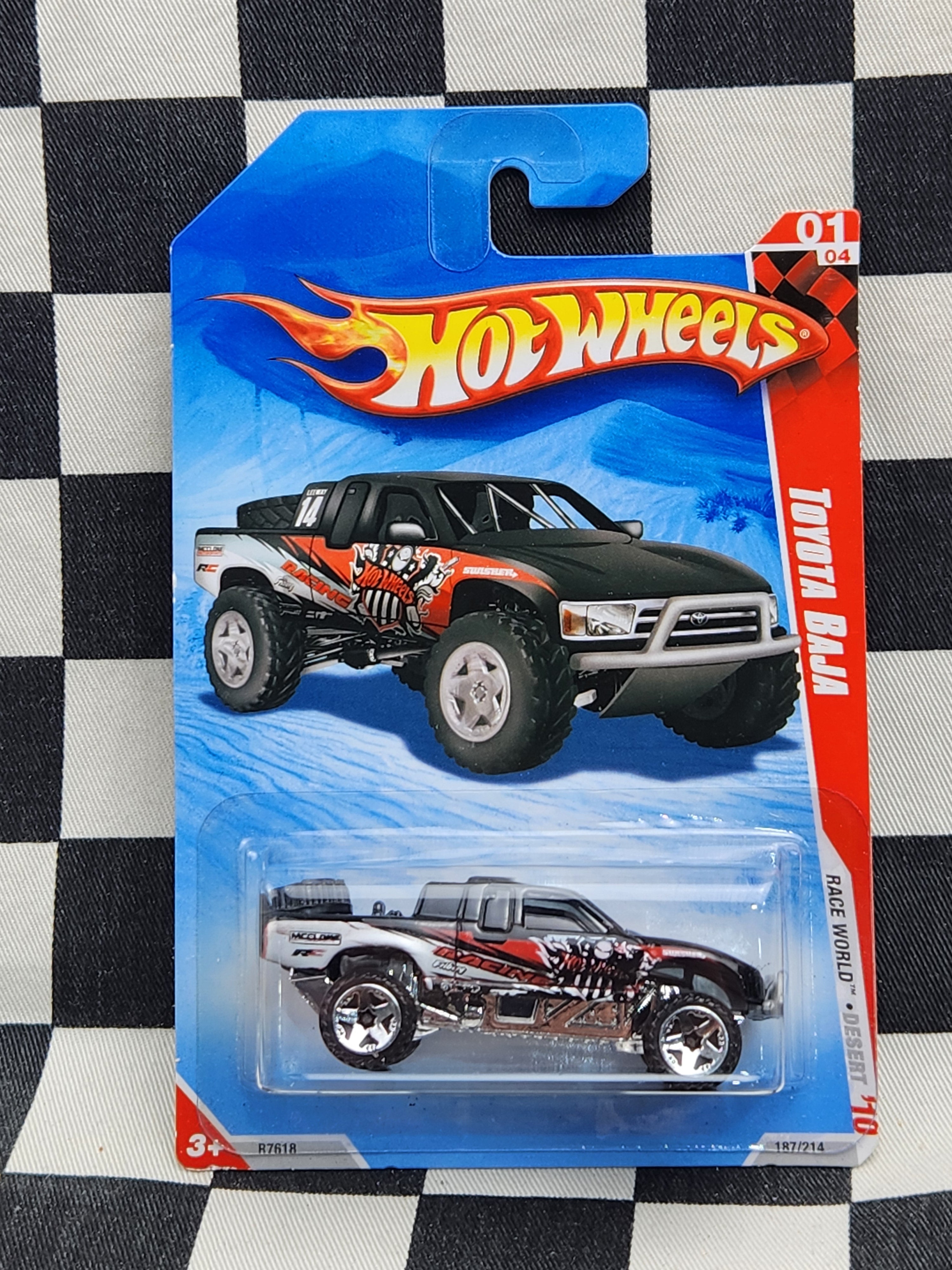 Hot Wheels 2010 Race World Desert Toyota Baja