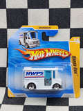Hot Wheels 2010 First Editions Bread Box Mail Van SC
