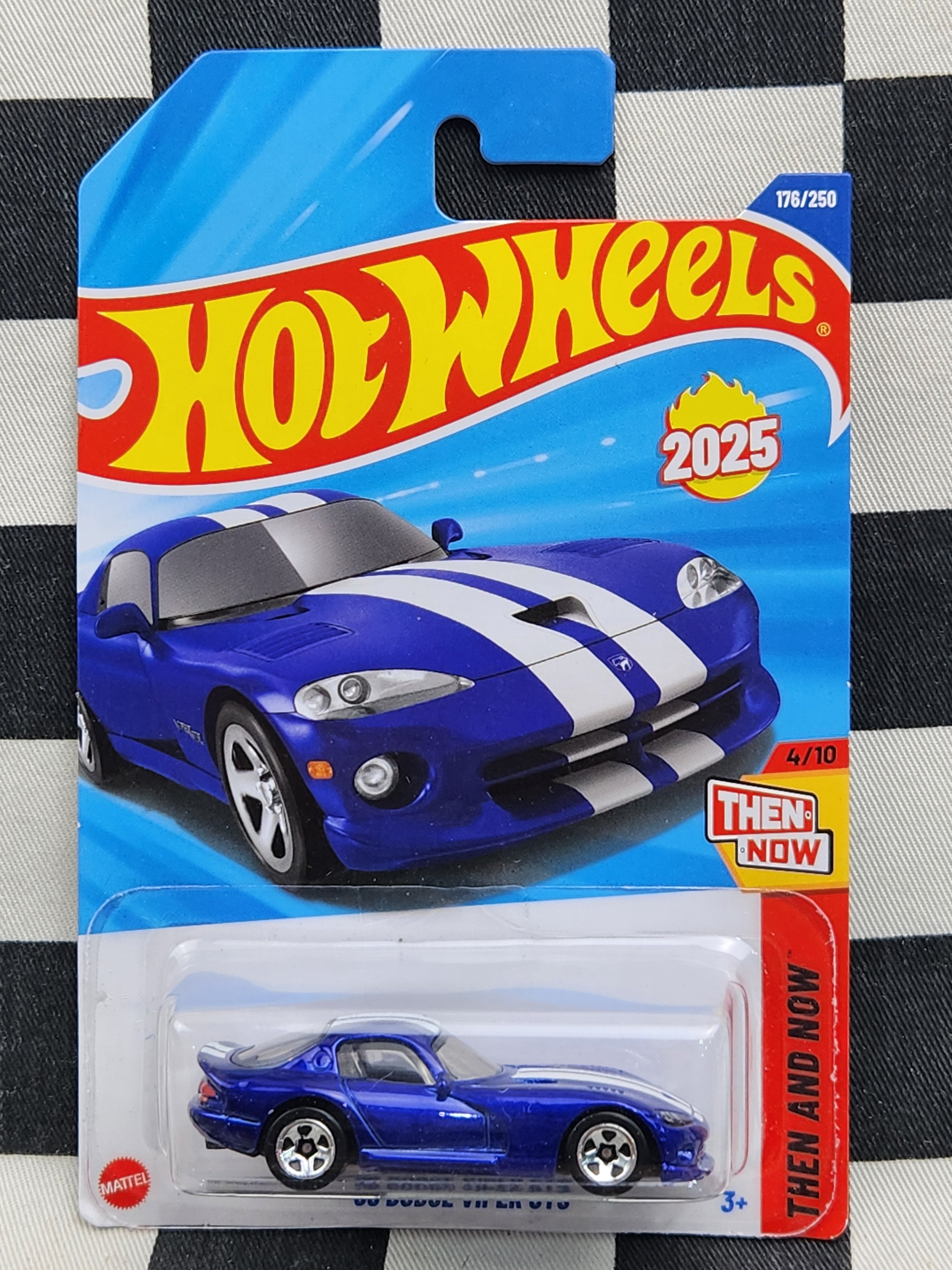 Hot Wheels 2025 Then & Now 96 Dodge Viper GTS