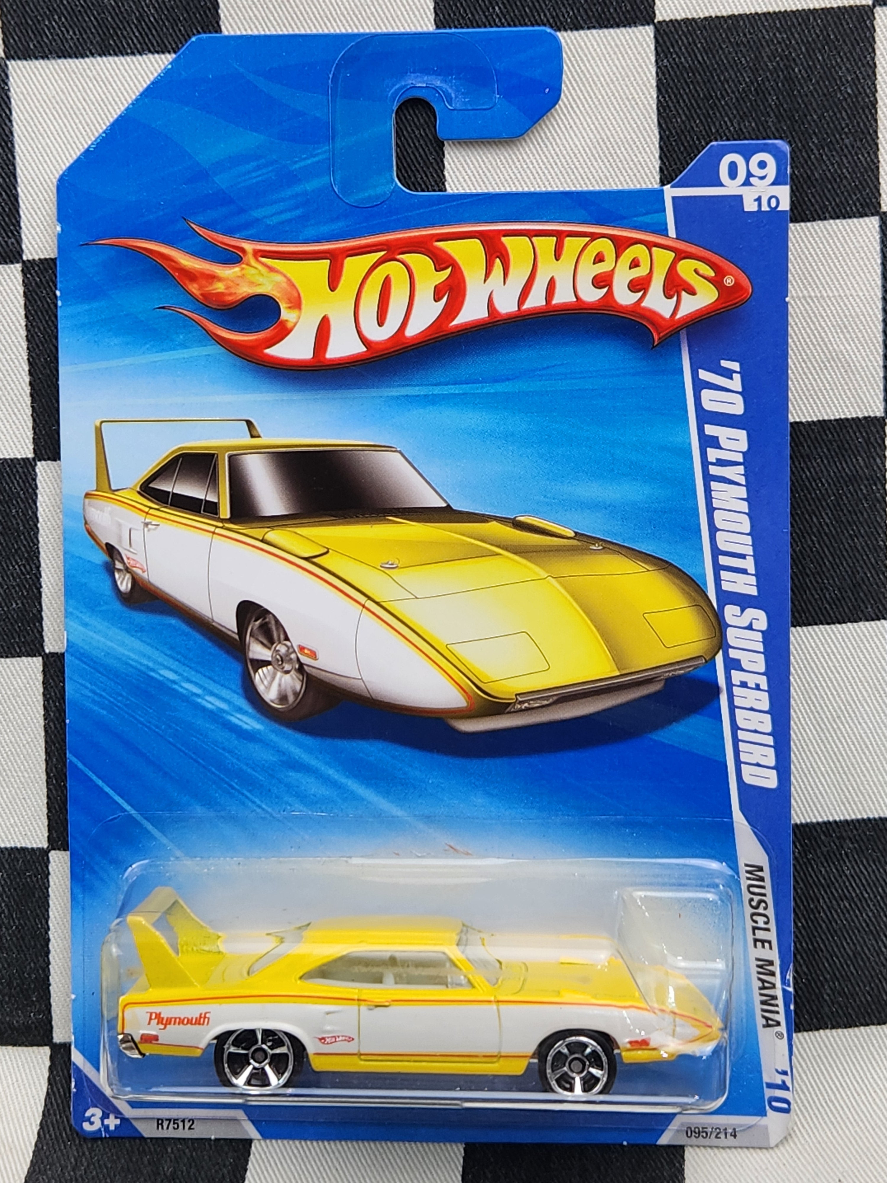 Hot Wheels 2010 Muscle Mania 70 Plymouth Superbird