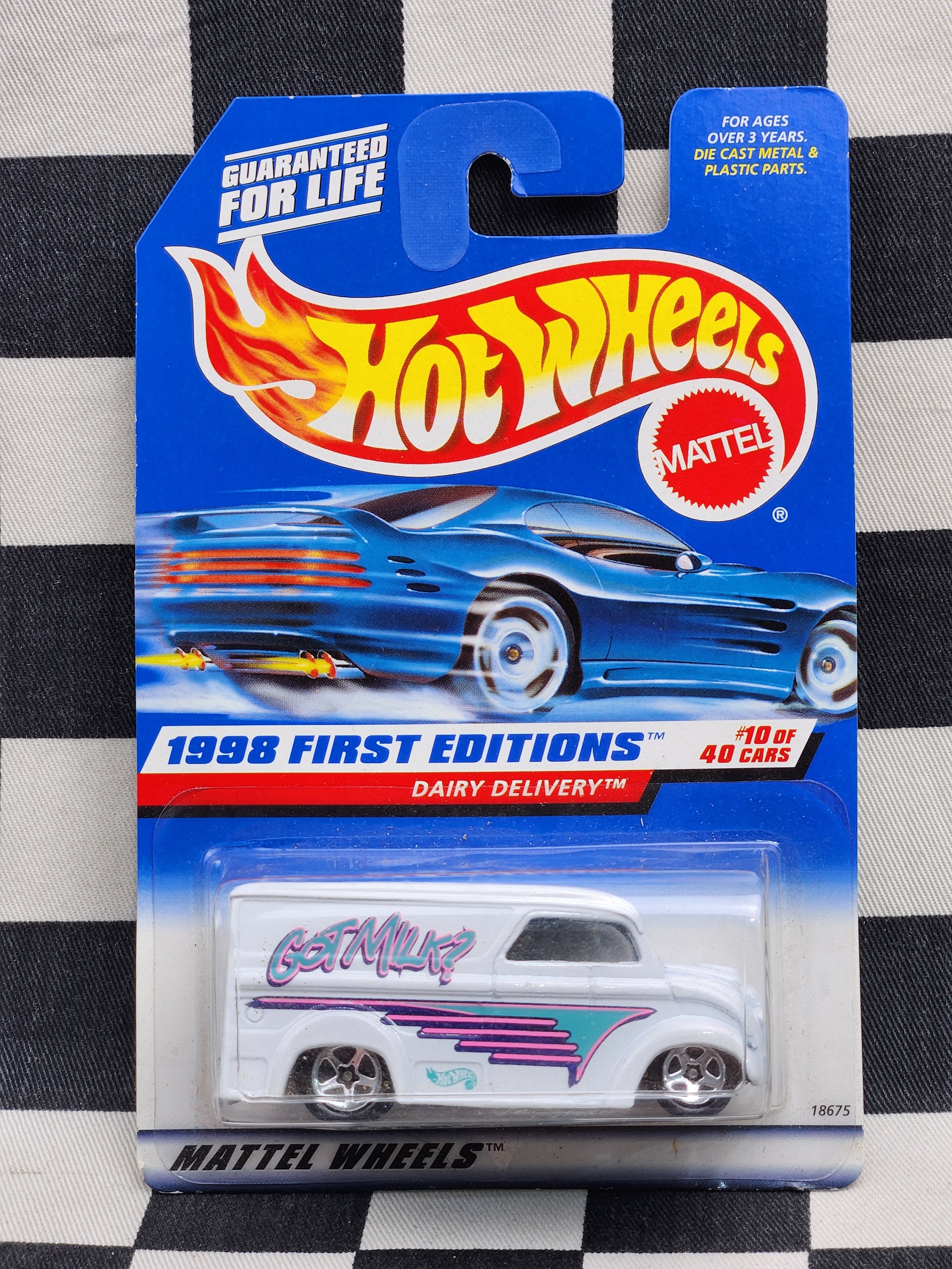 Hot Wheels 1998 First Edition Dairy Delivery