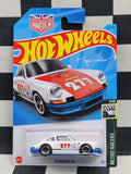 Hot Wheels 2023 Retro Racers Magnus Walker 71 Porsche 911 White