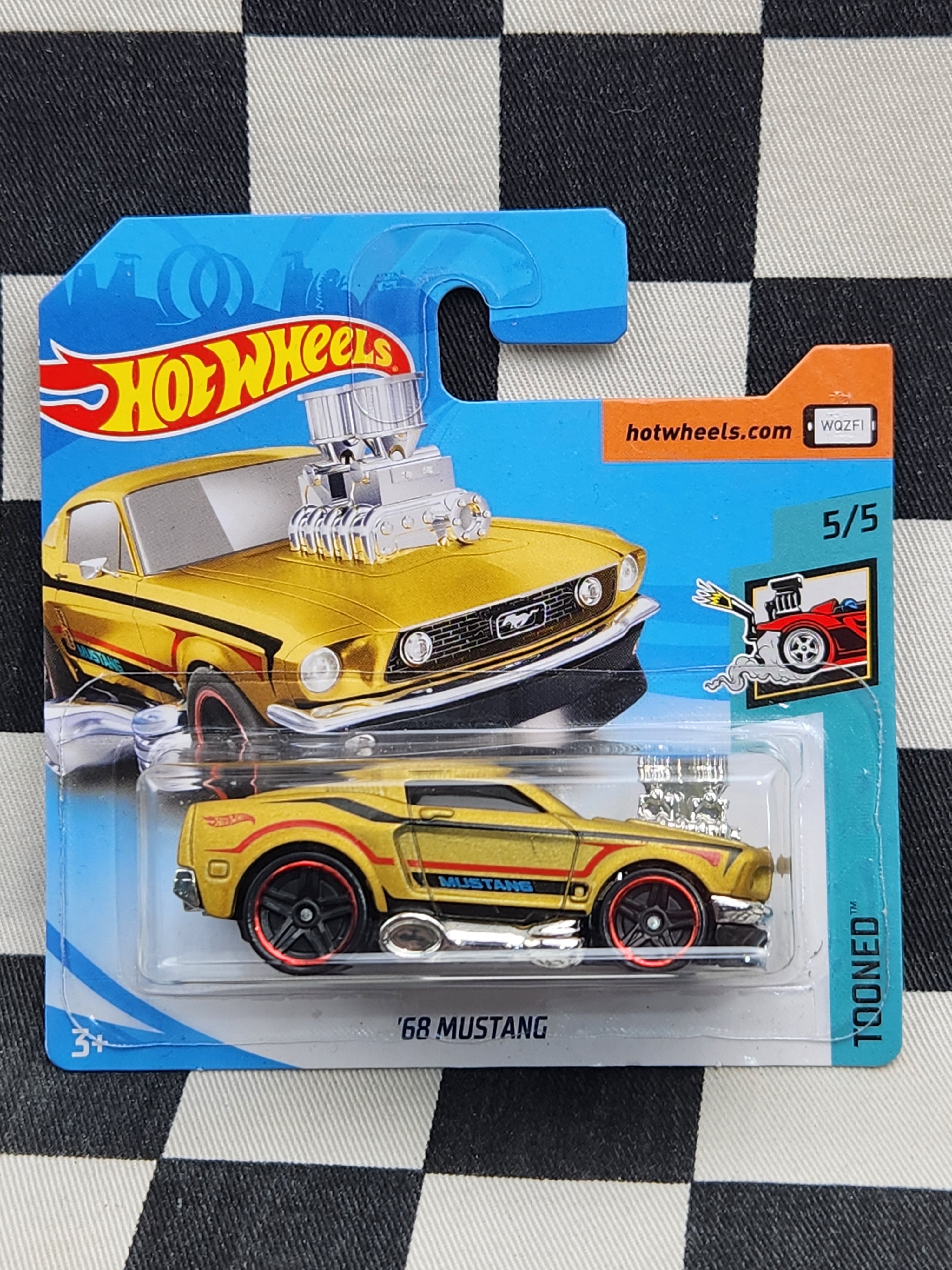 Hot Wheels 2018 Tooned 68 Mustang Gold SC