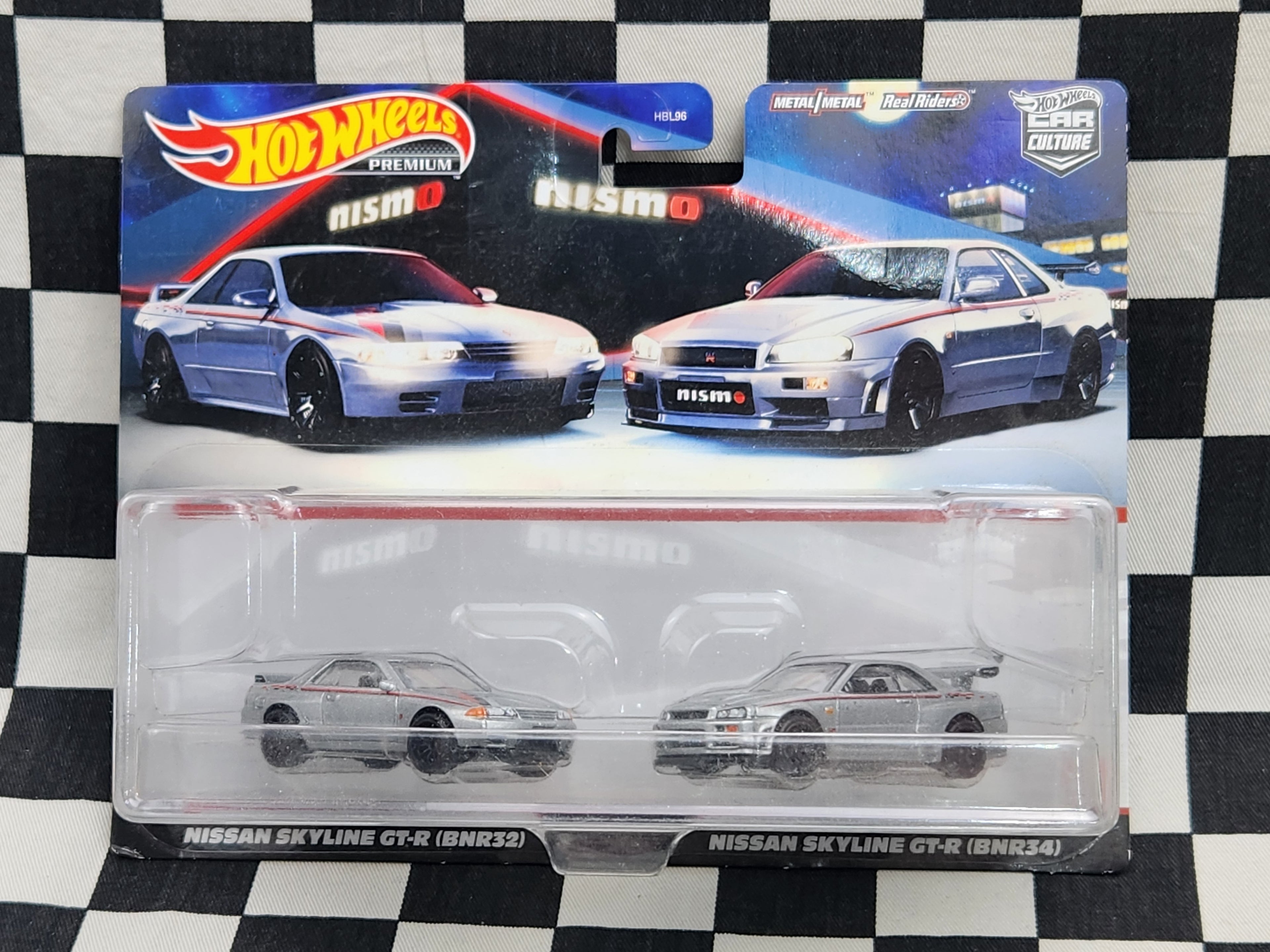 Hot Wheels Premium Twin Pack NISMO Nissan Skyline GT-R R32 & R34