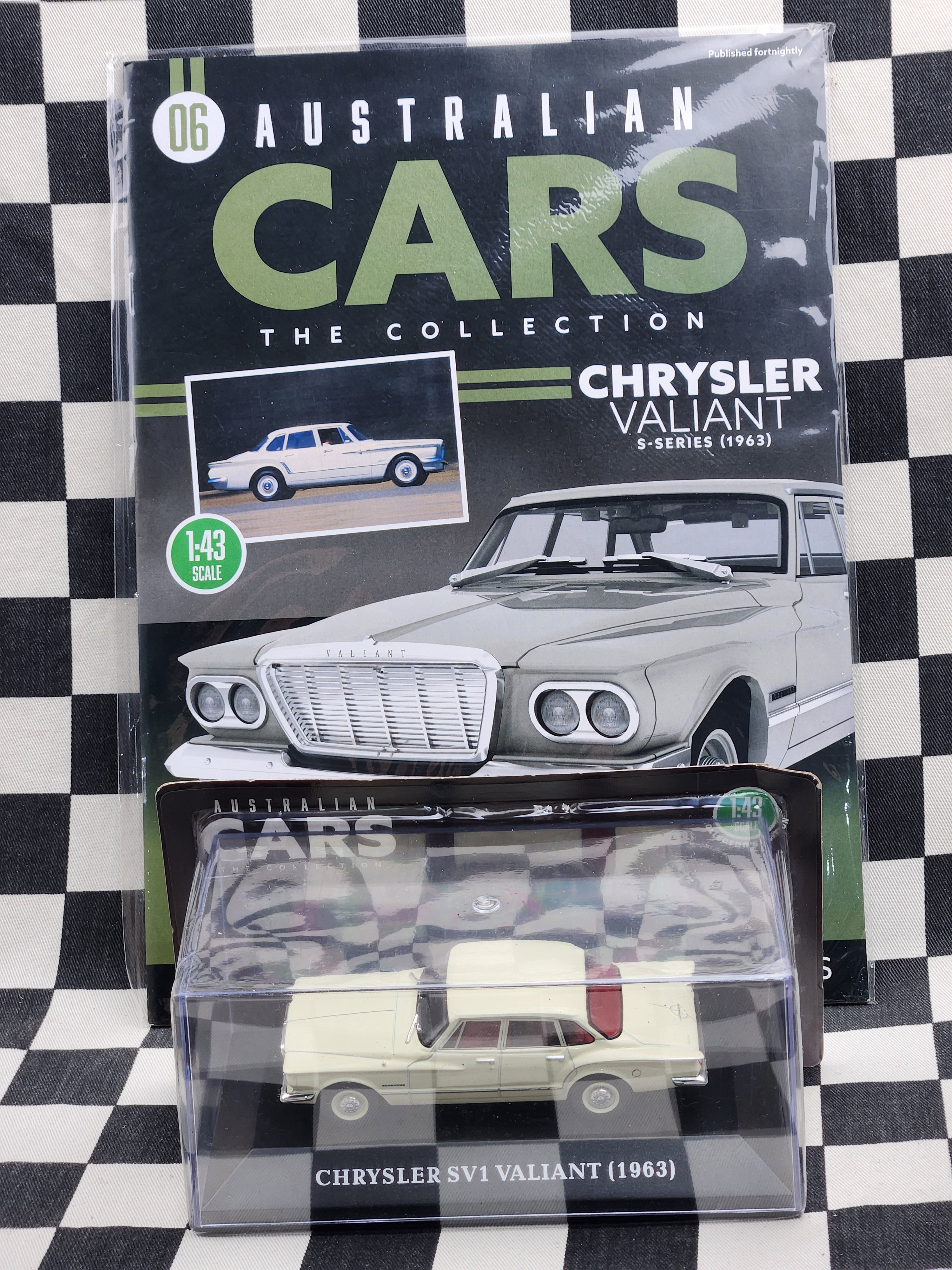 Australian Cars Collection 1:43 IXO  Chrysler Valiant S Series with Magazine