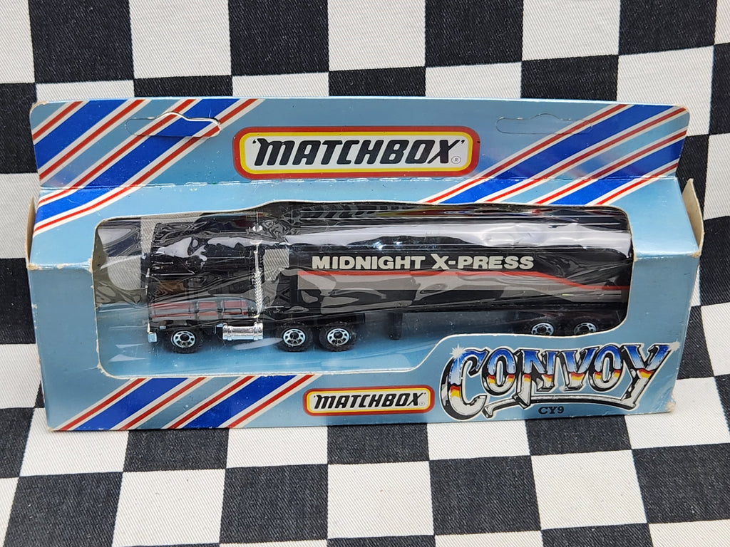 Matchbox Convoy Midnight Express CY9 Kenworth Box Truck