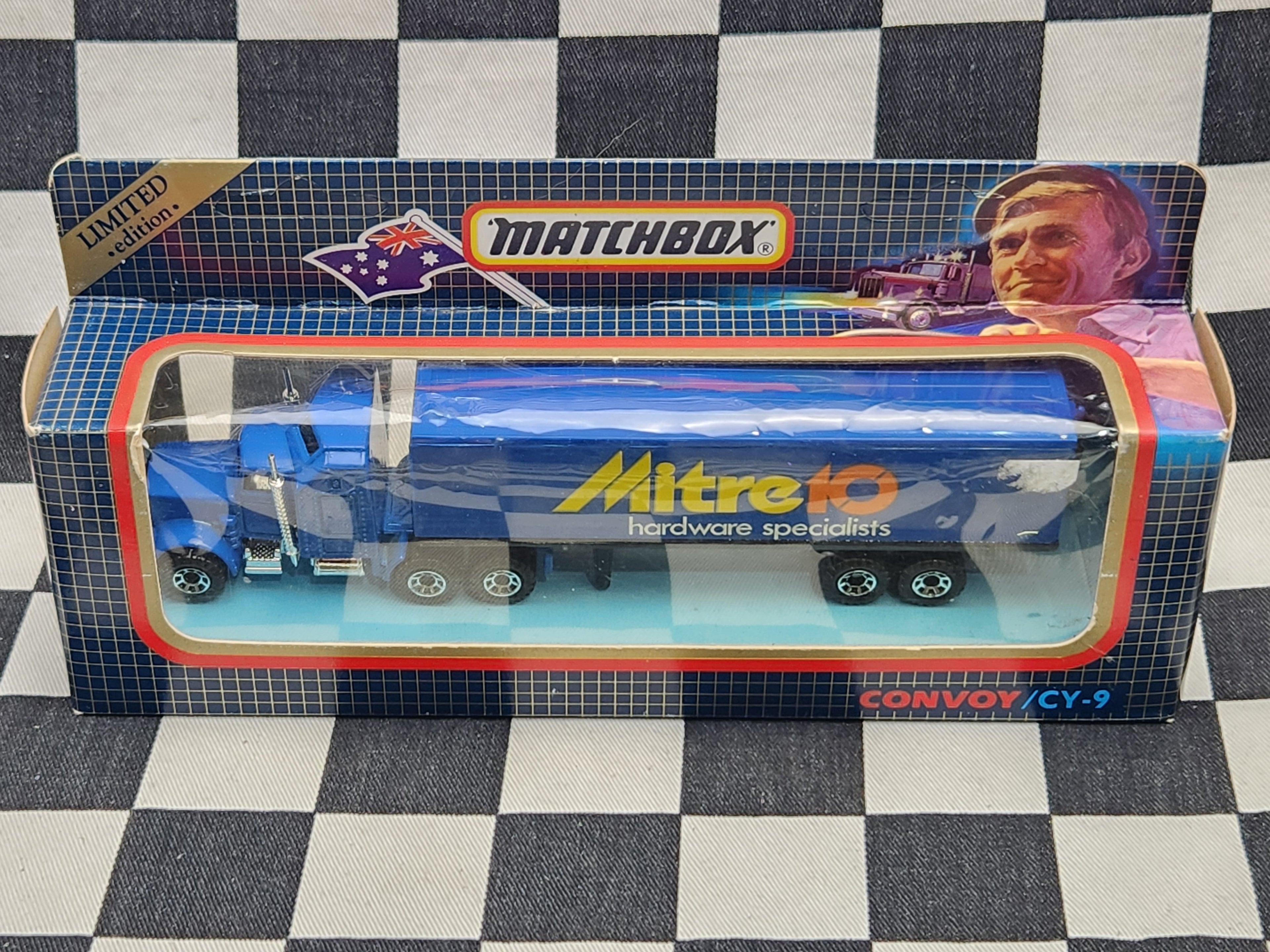 Matchbox Convoy CY9 Mitre 10 Kenworth Container Truck
