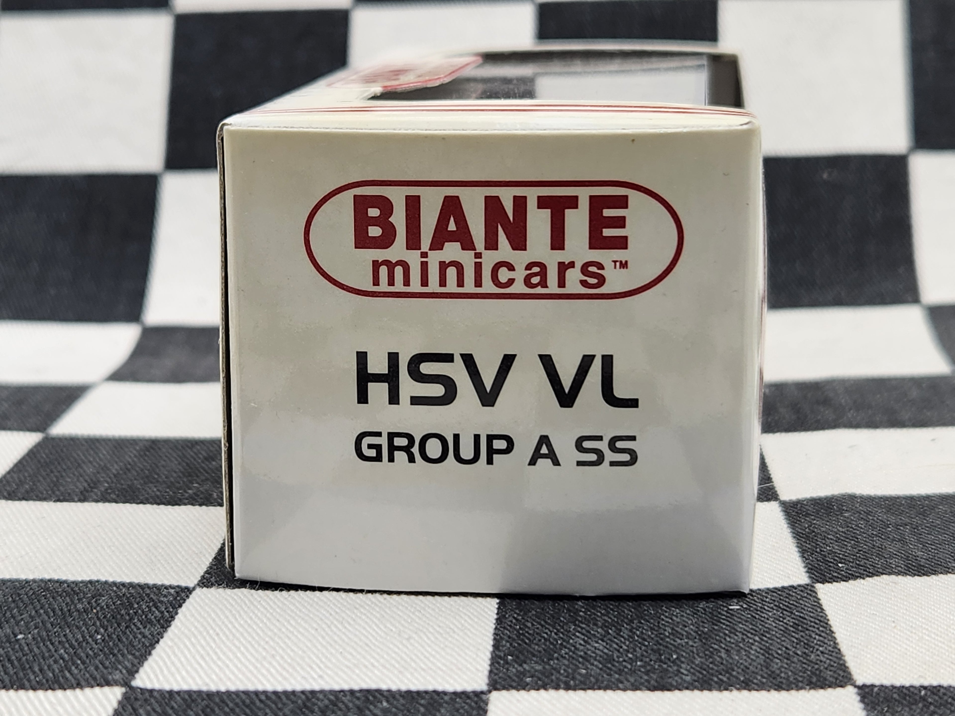 Biante 1:64 Holden VL Commodore HSV Group A SS Bathurst 1988 #2 Grice/Percy
