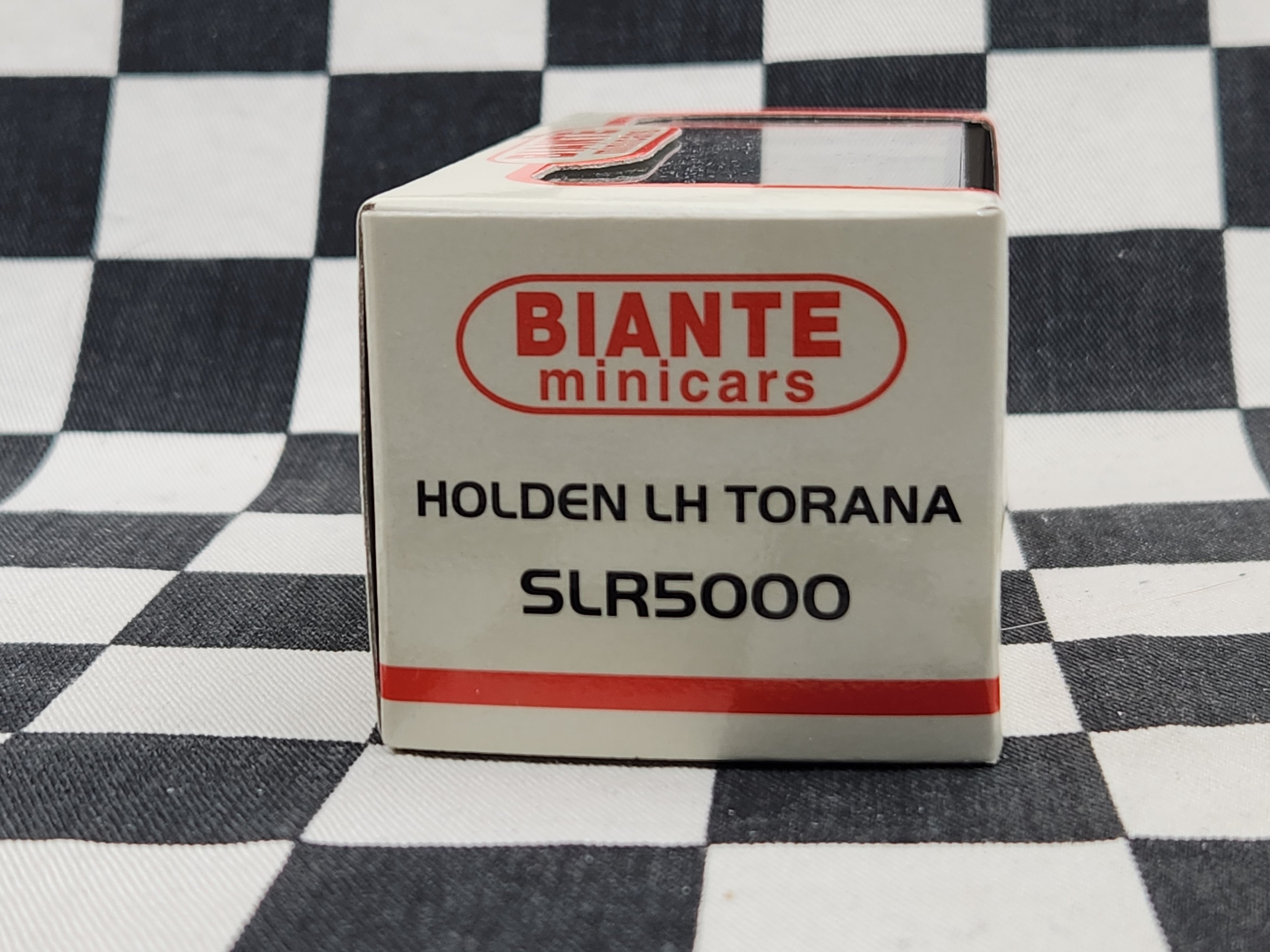 Biante 1:64 Holden LH Torana SLR 5000 L34 Option Jade Green