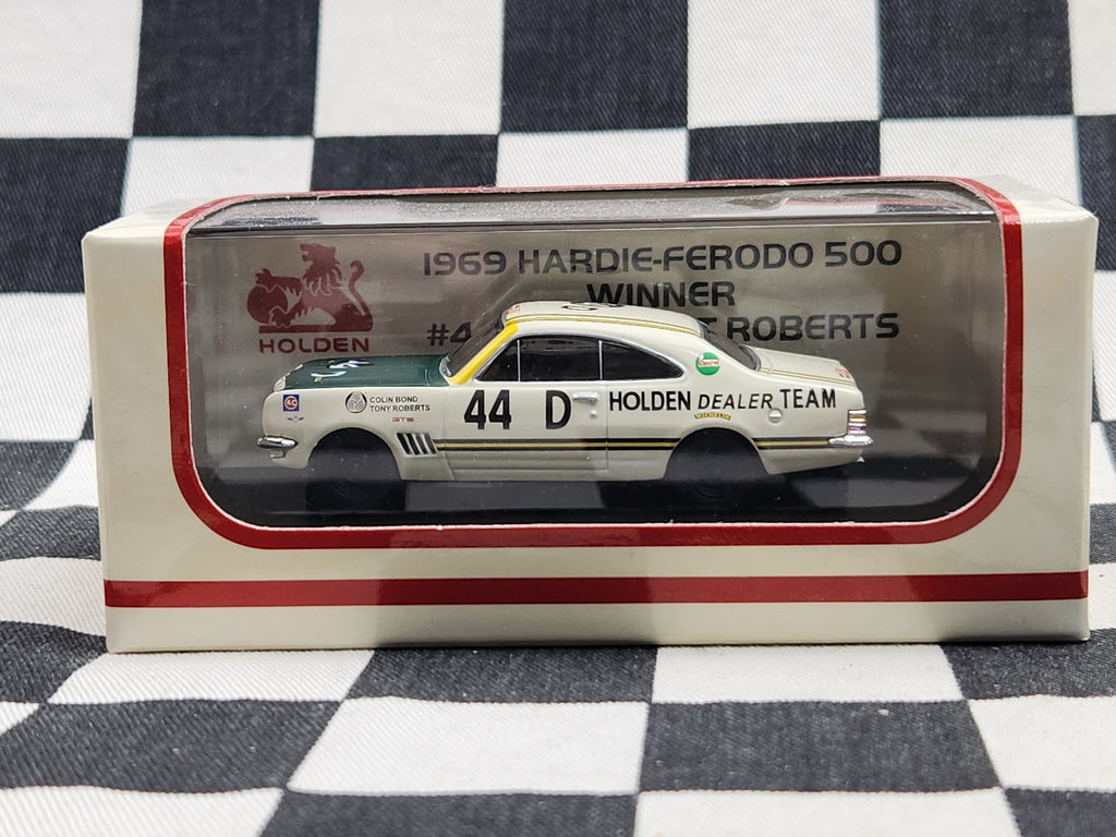 Biante 1:64 Holden Monaro HT GTS 350 1969 Bathurst Winner Bond / Roberts