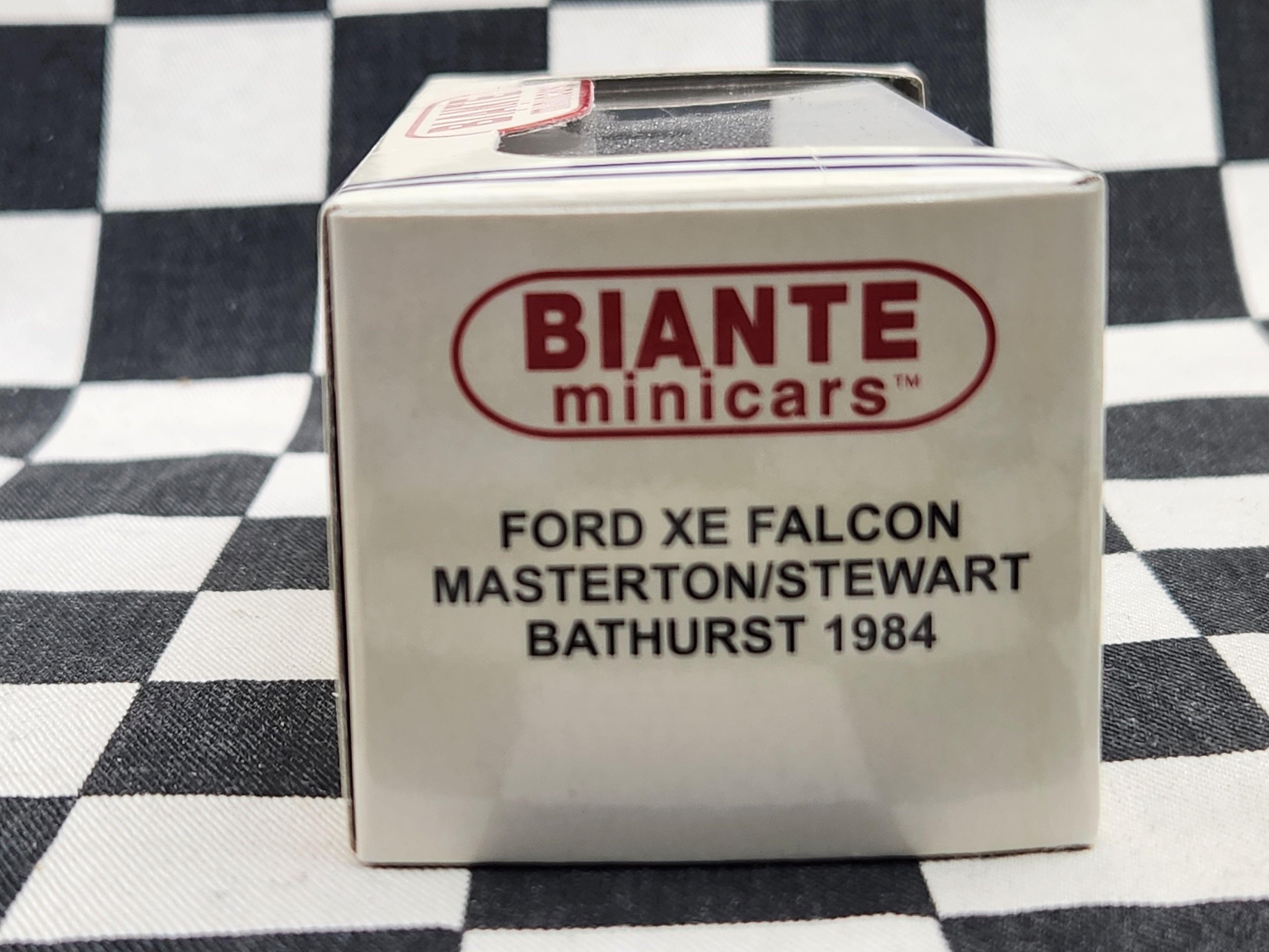 Biante 1:64 Ford XE Falcon Bathurst 1984 Masterton/ Stewart