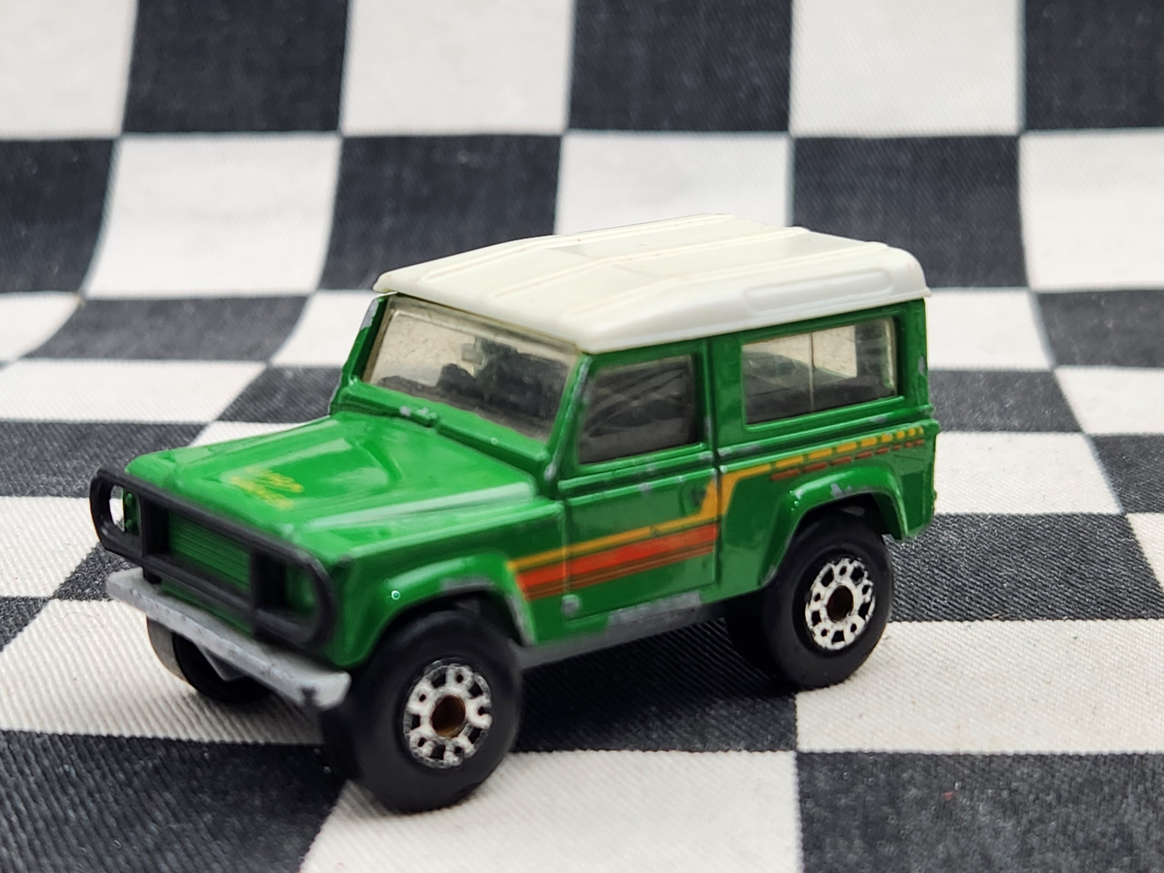 Vintage Loose Matchbox Land Rover Ninety Green