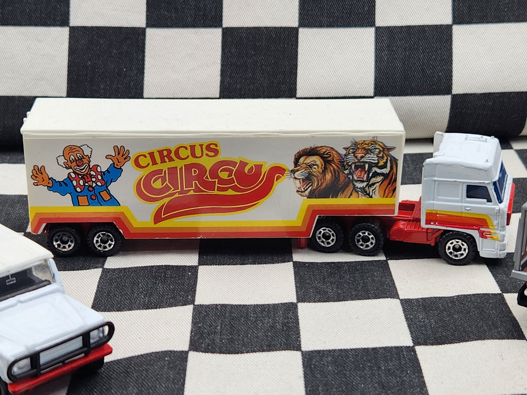 Matchbox Convoy Circus Circus Set DAF Semi Trailer Land Rover Caravan Lion Truck