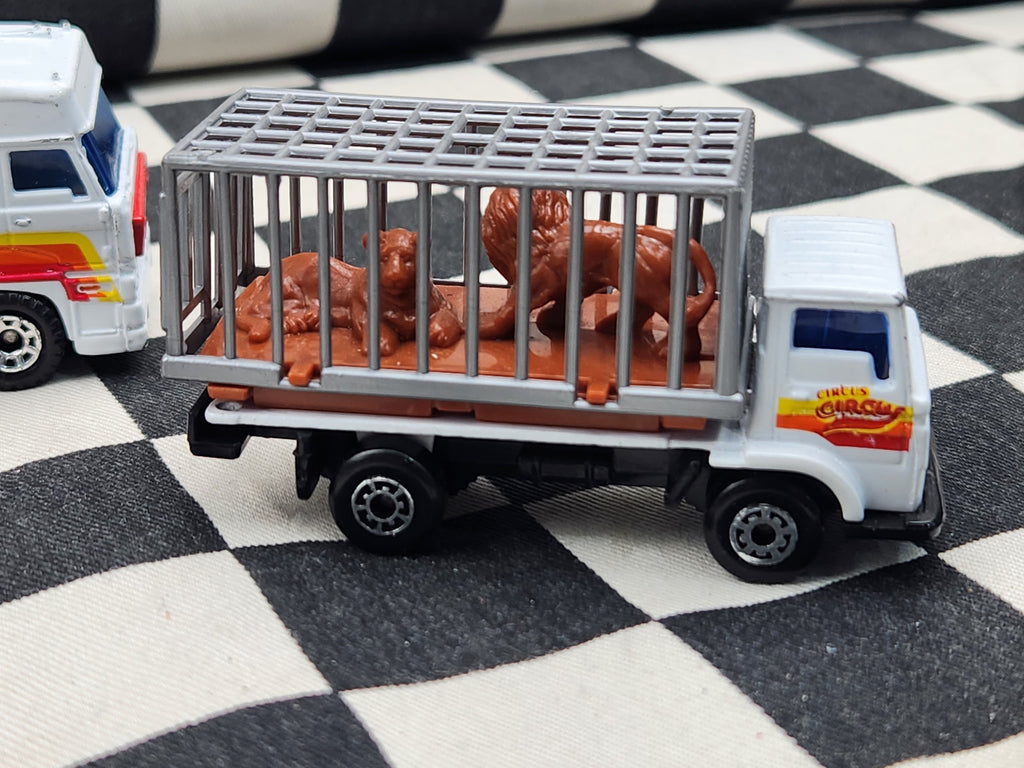 Matchbox Convoy Circus Circus Set DAF Semi Trailer Land Rover Caravan Lion Truck