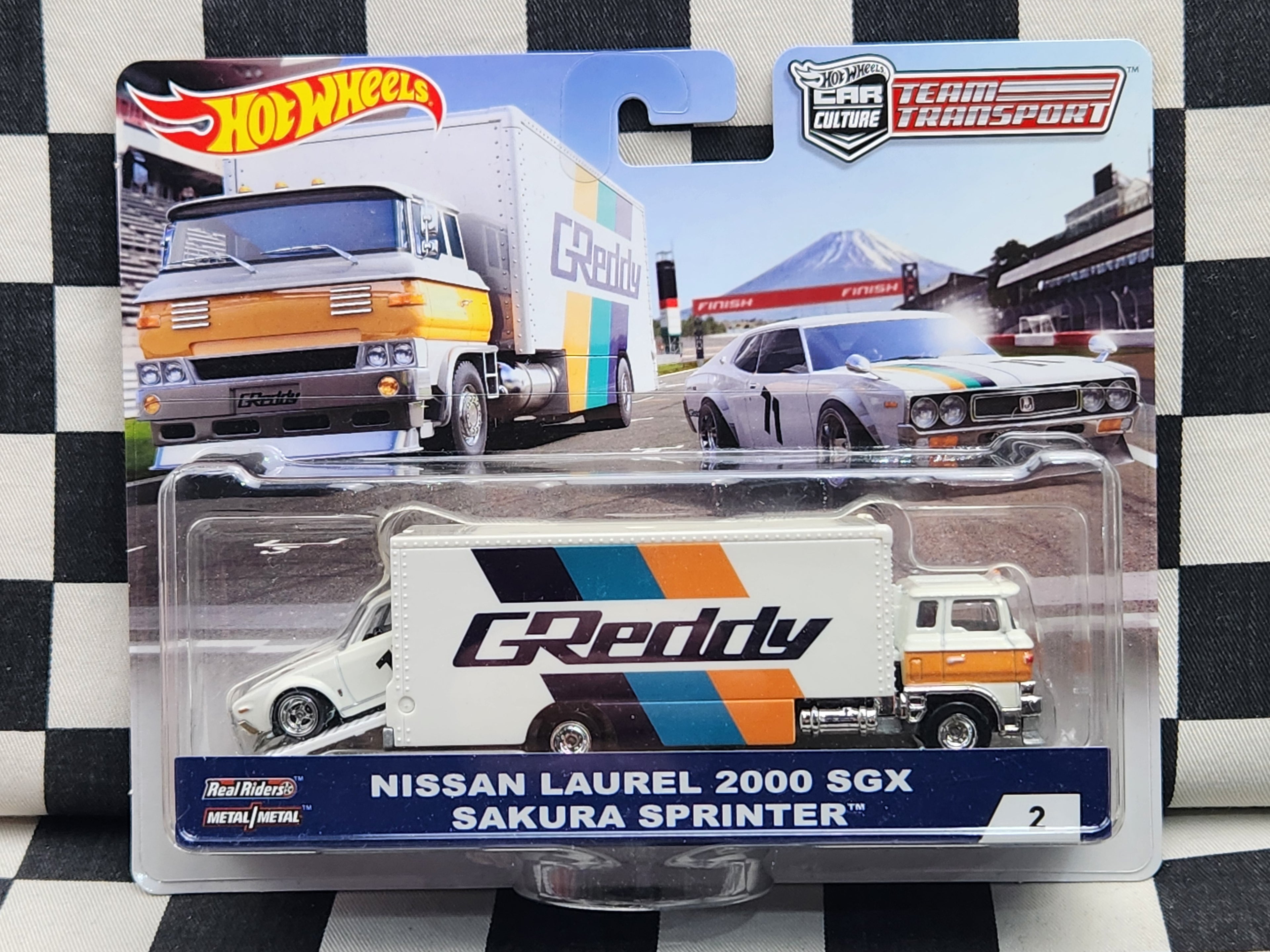 Hot Wheels Team Transport #2 Nissan Laurel 2000SGX / Sakura Sprinter Truck