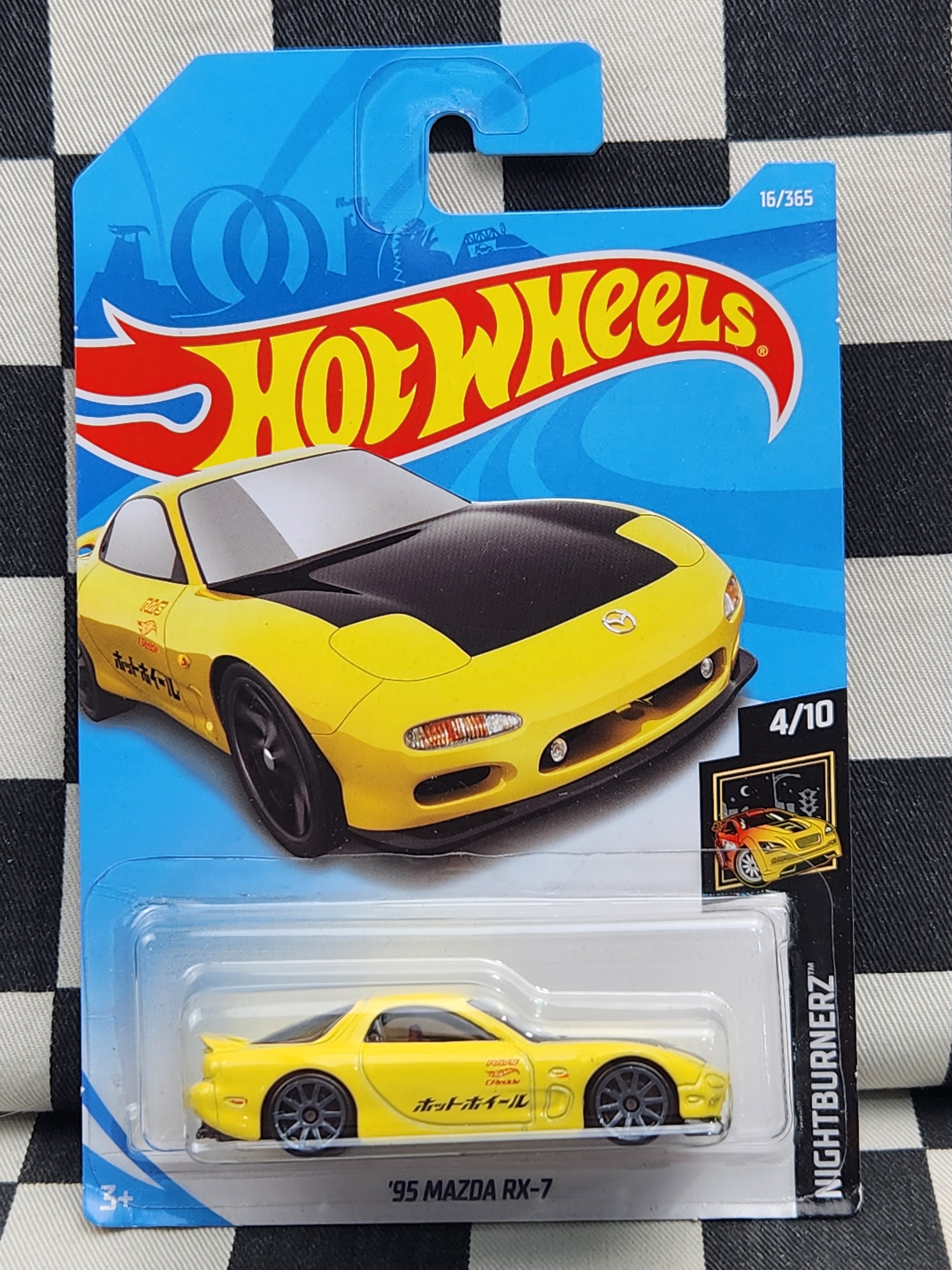 Hot Wheels 2018 Nightburnerz 95 Mazda RX7 Yellow
