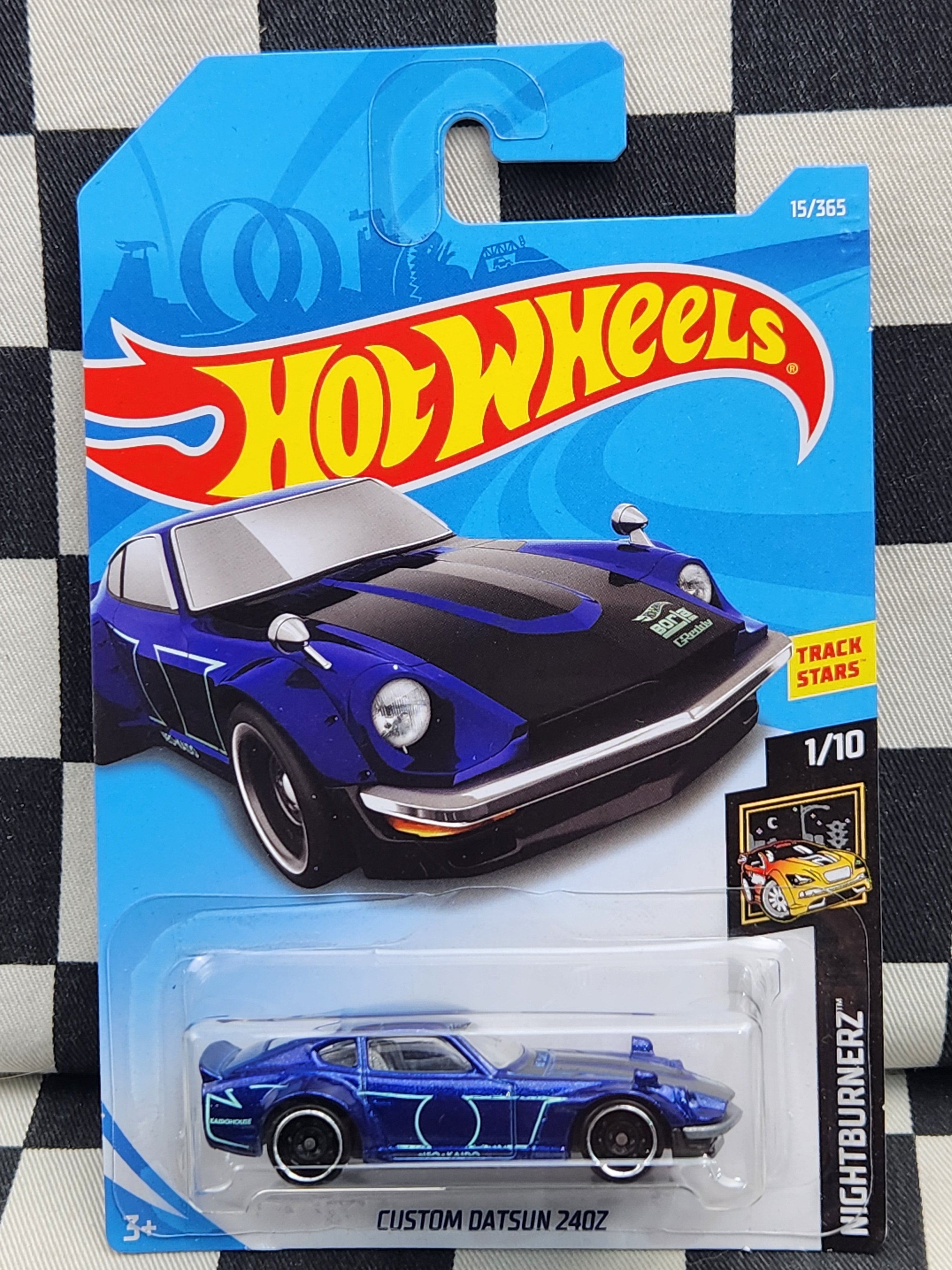 Hot Wheels 2018 Nightburnerz Custom Datsun 240Z Blue