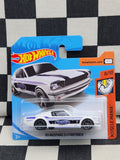 Hot Wheels 2019 Muscle Mania 65 Mustang 2+2 fastback White SC