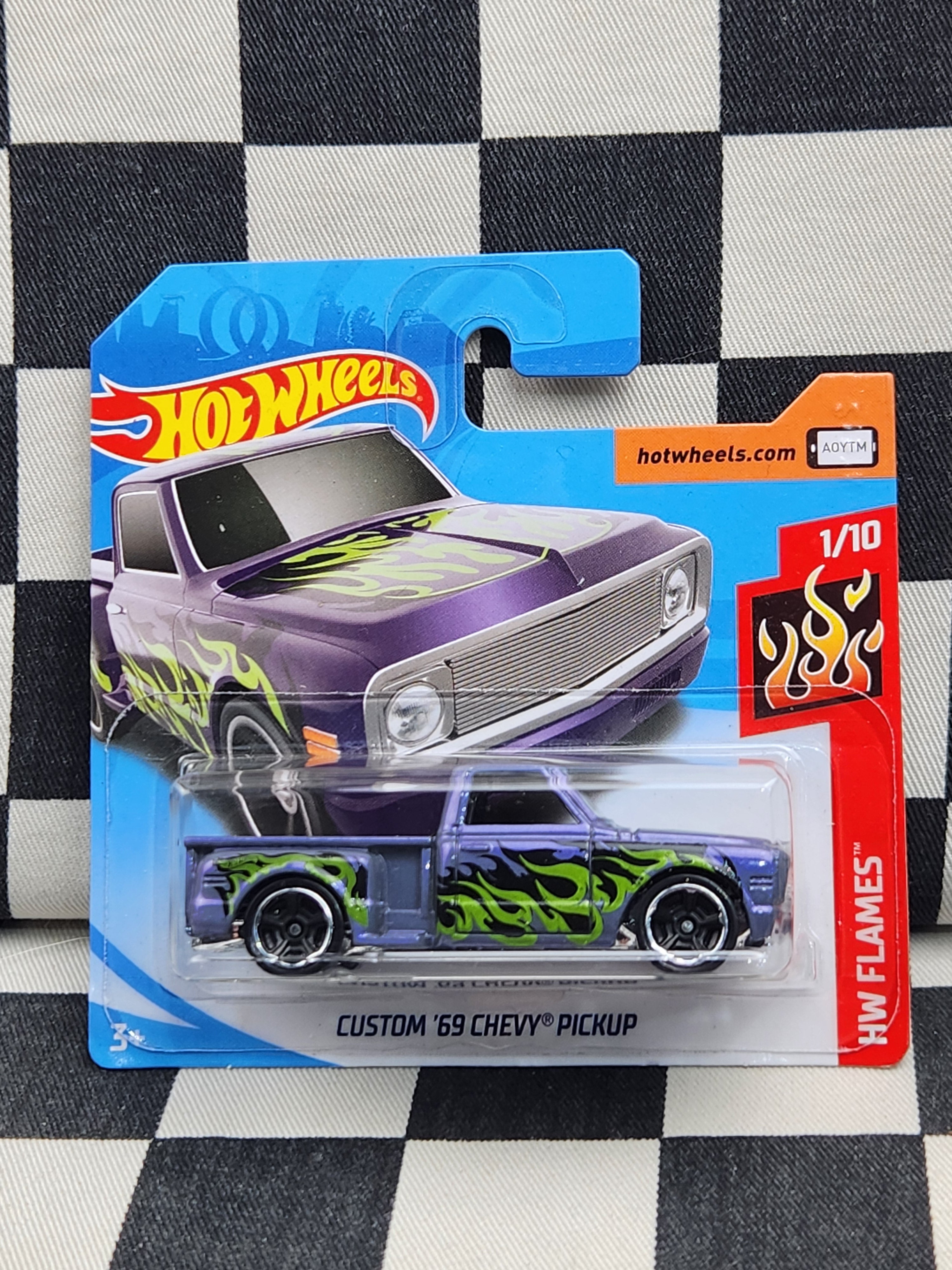 Hot Wheels 2018 Flames Custom 69 Chevy Pickup Purple SC