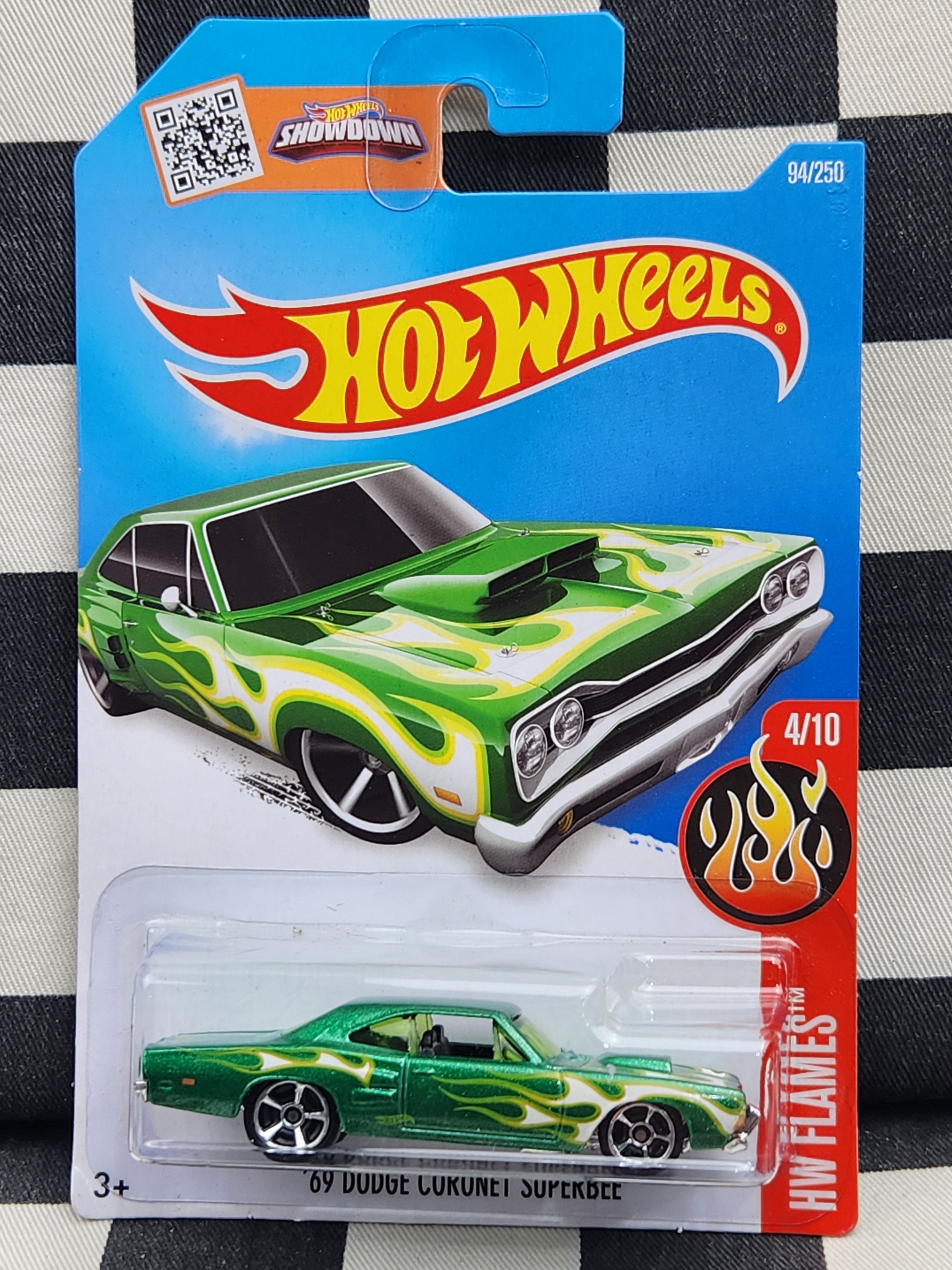 Hot Wheels 2016 Flames 69 Dodge Coronet Superbee Green