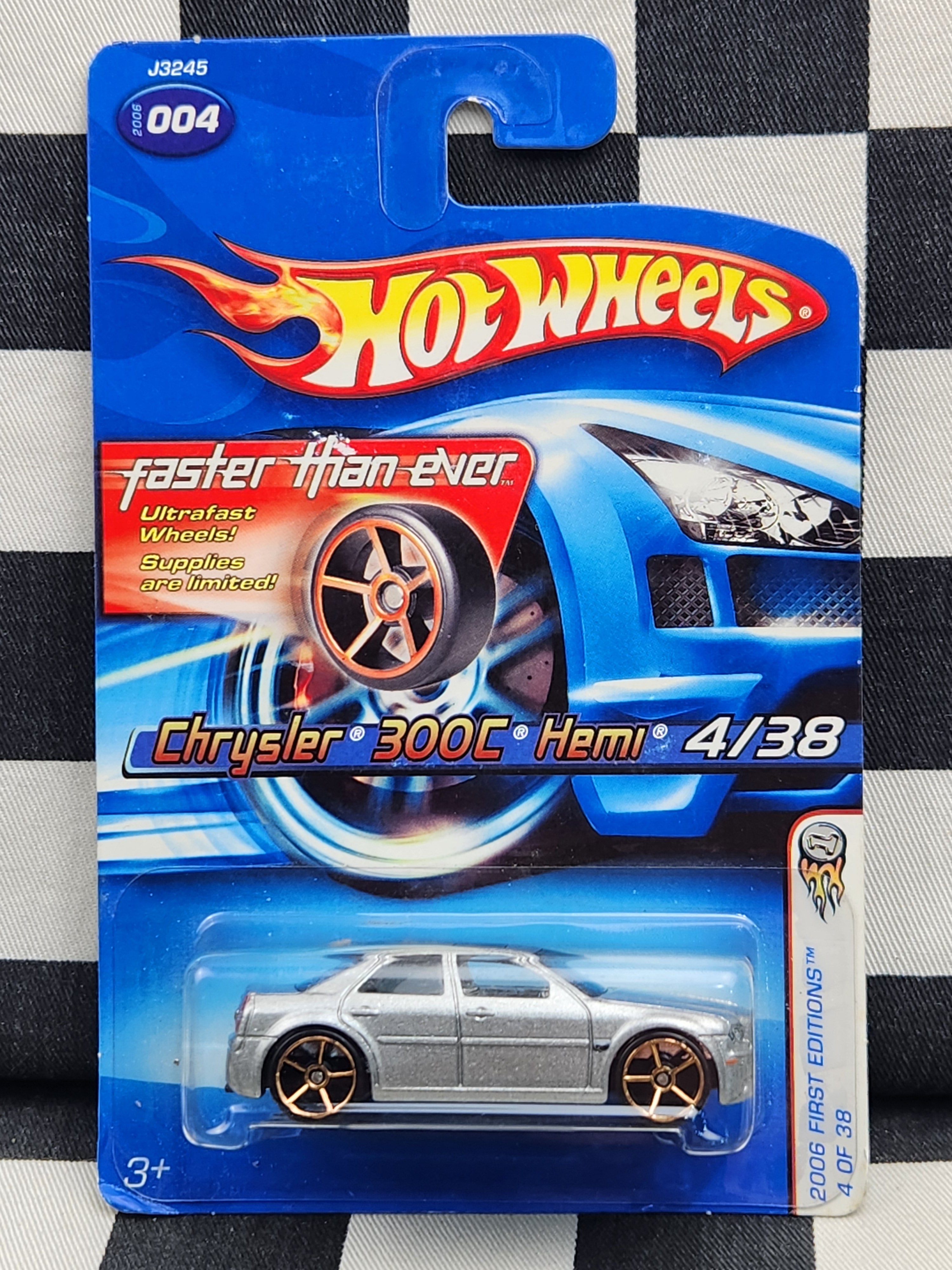Hot Wheels 2006 First Edition Chrysler 300C Hemi Silver FASTER THAN EVER
