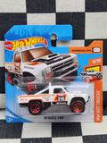 Hot Wheels 2018 Hot Trucks 87 Dodge D100 SC
