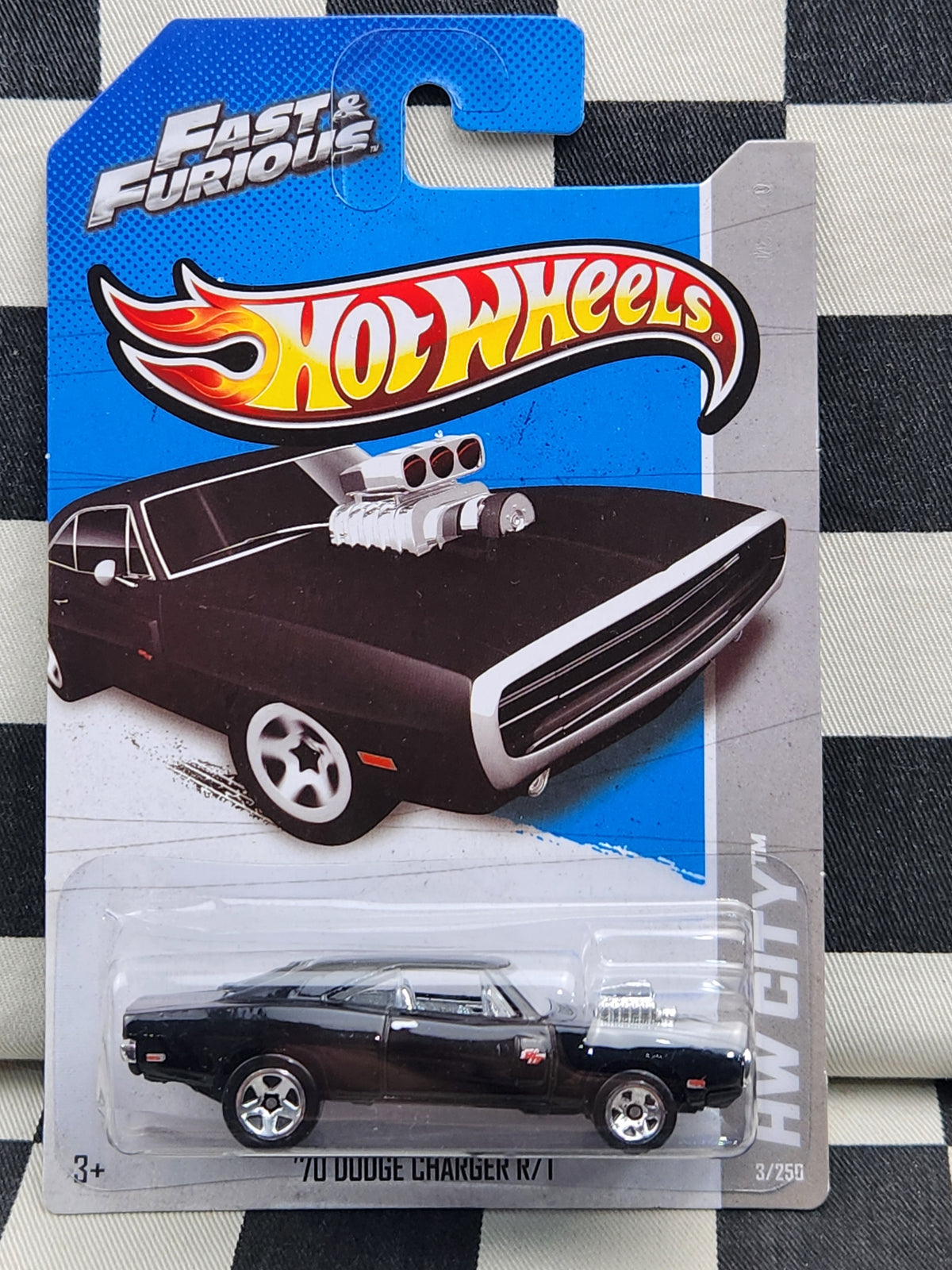 Hot Wheels 2013 City Fast & Furious Mainline 70 Dodge Charger R/T