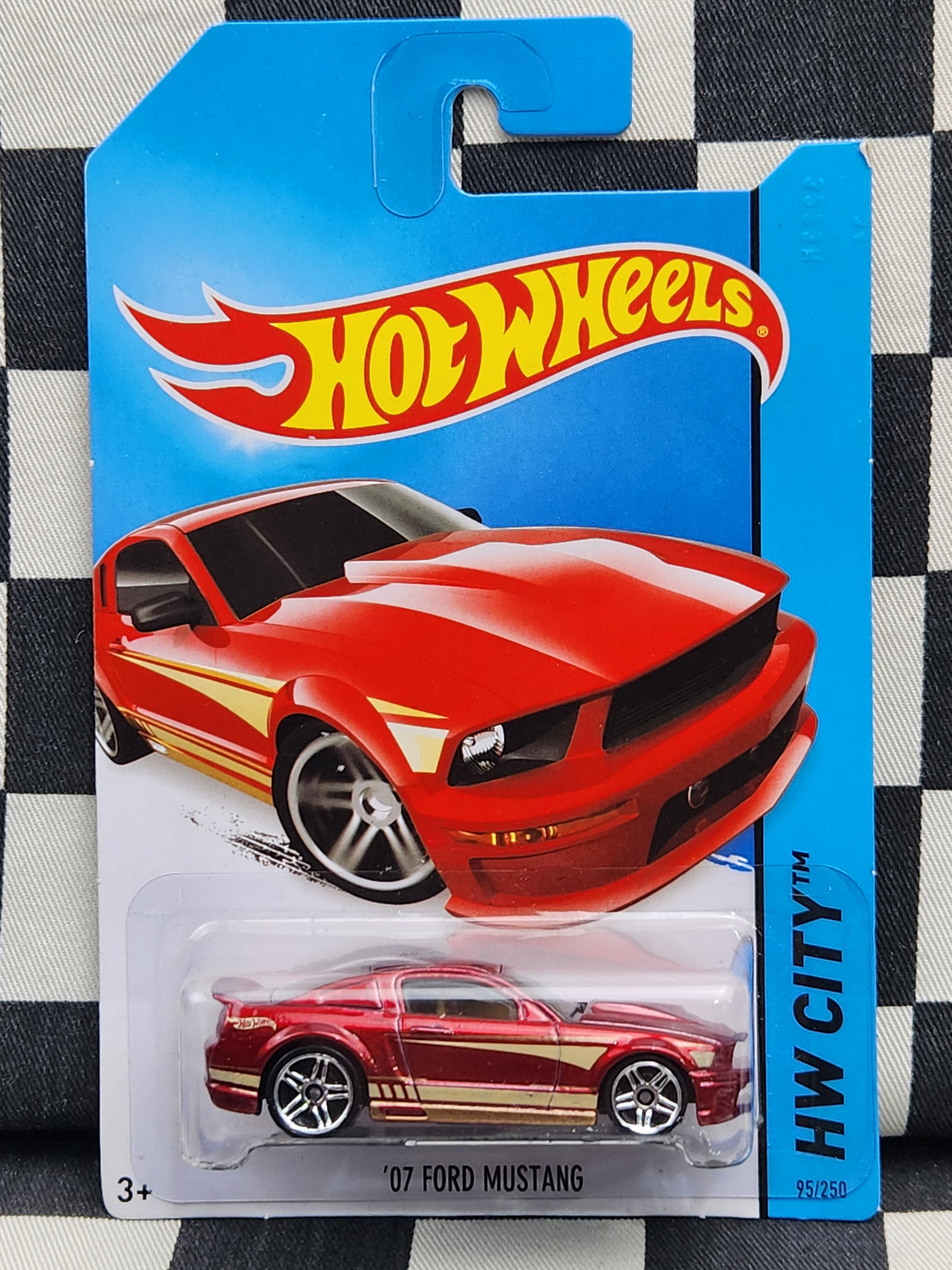 Hot Wheels 2014 City 07 Ford Mustang Red