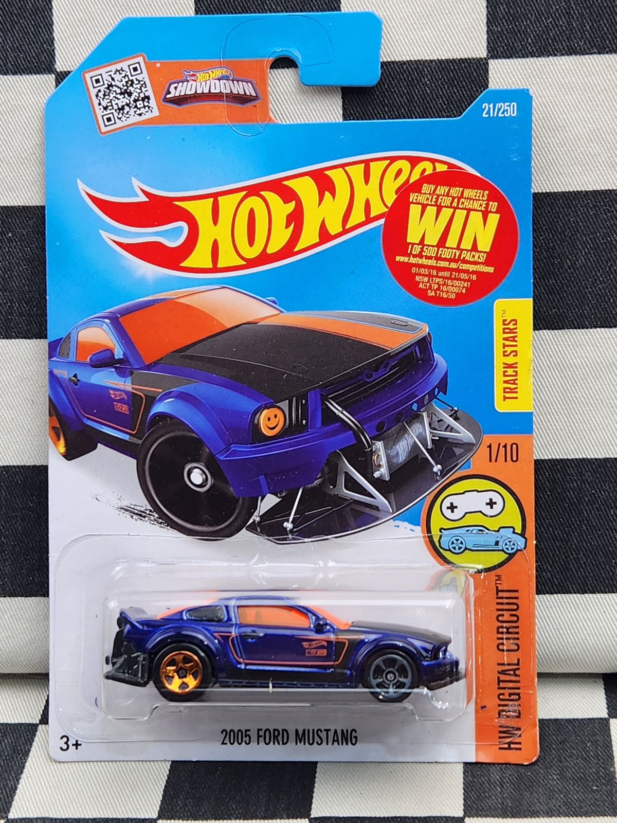 Hot Wheels 2016 Digital Circuit 2005 Ford Mustang Blue