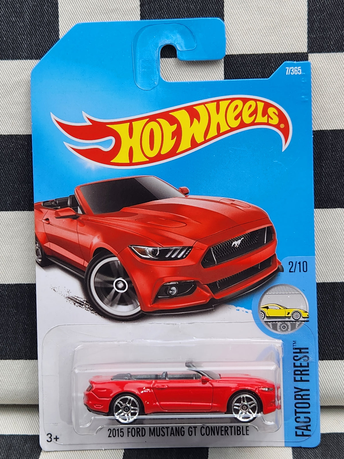 Hot Wheels 2018 Factory Fresh 2015 Ford Mustang GT Convertible Red
