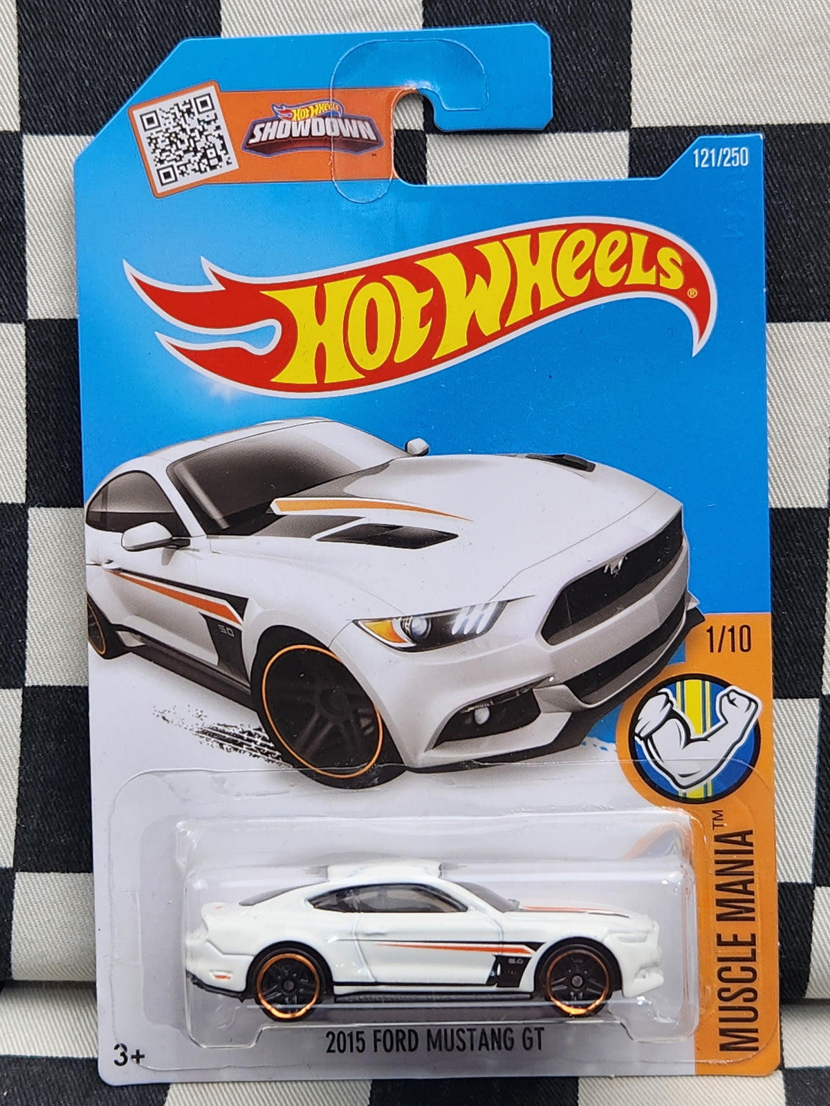 Hot Wheels 2016 Muscle Mania 2015 Ford Mustang GT White