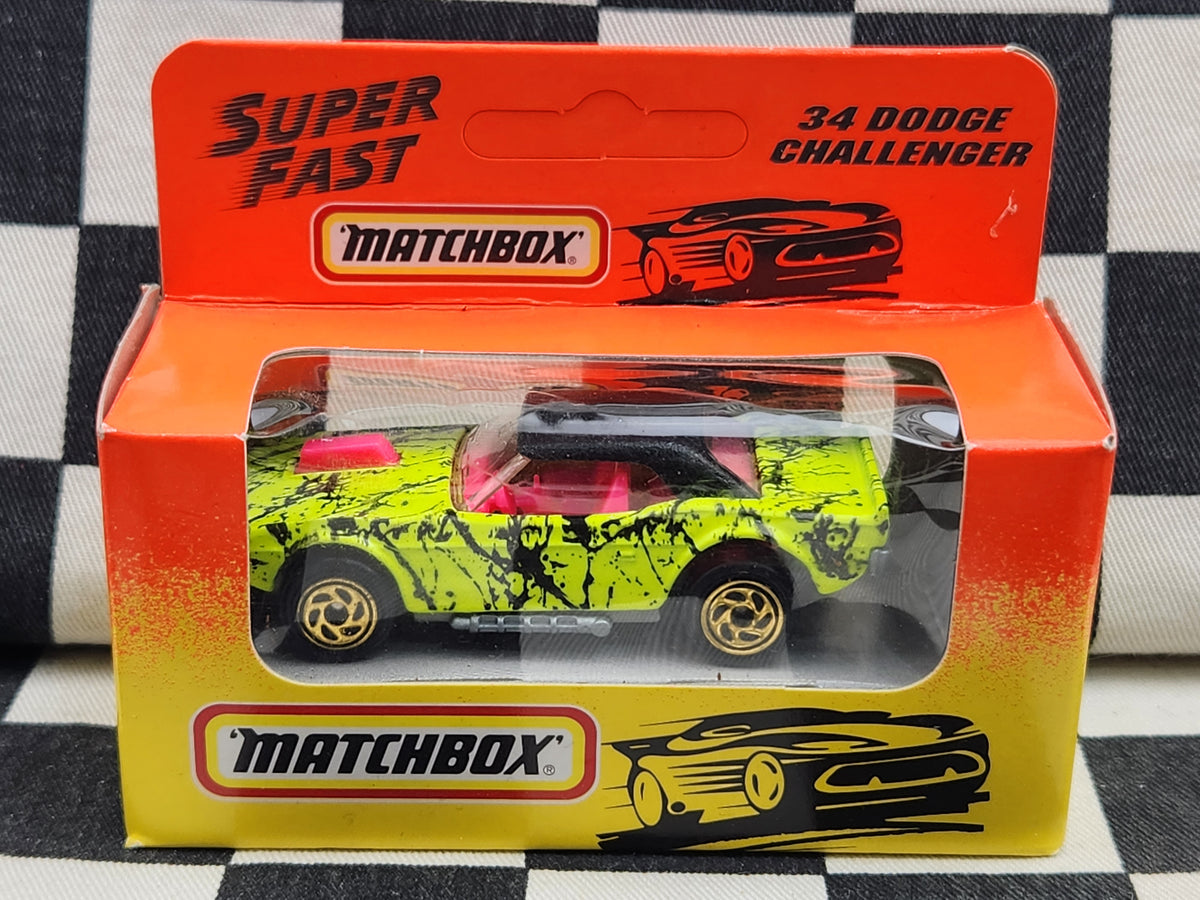 Matchbox Boxed 1993 #34 Dodge Challenger
