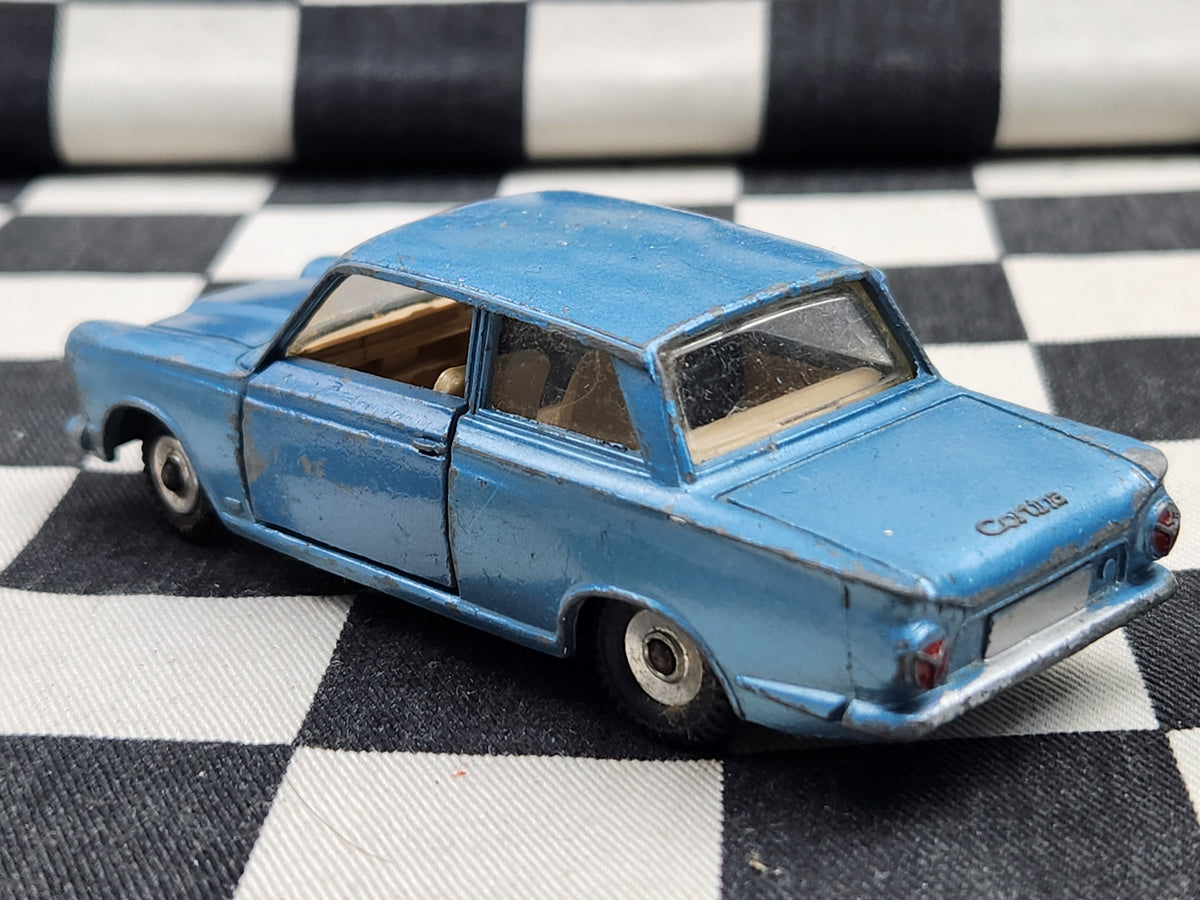Vintage Dinky 1:43 Ford MK1 Cortina