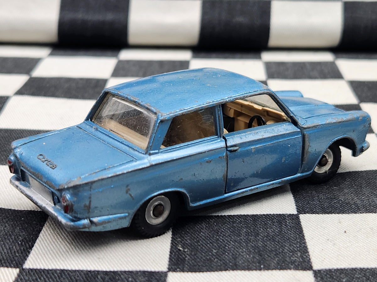 Vintage Dinky 1:43 Ford MK1 Cortina