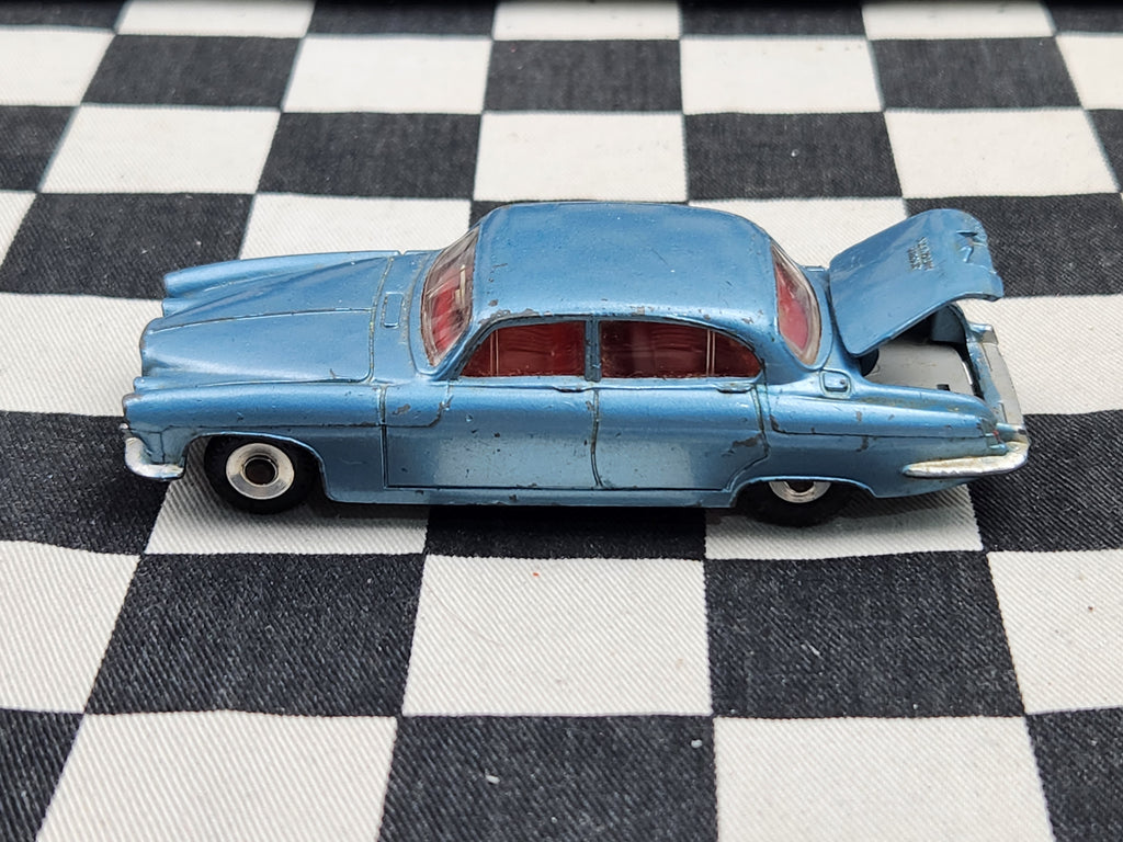Vintage Dinky 1:43 Jaguar MK X
