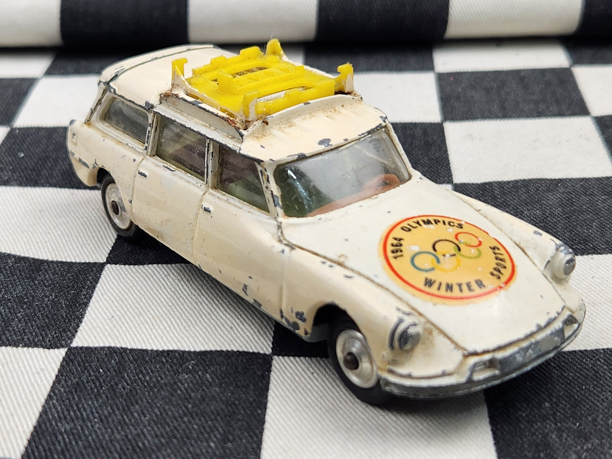 Vintage Corgi 1:43 Citroen Safari 1964 Olympics Winter Sports