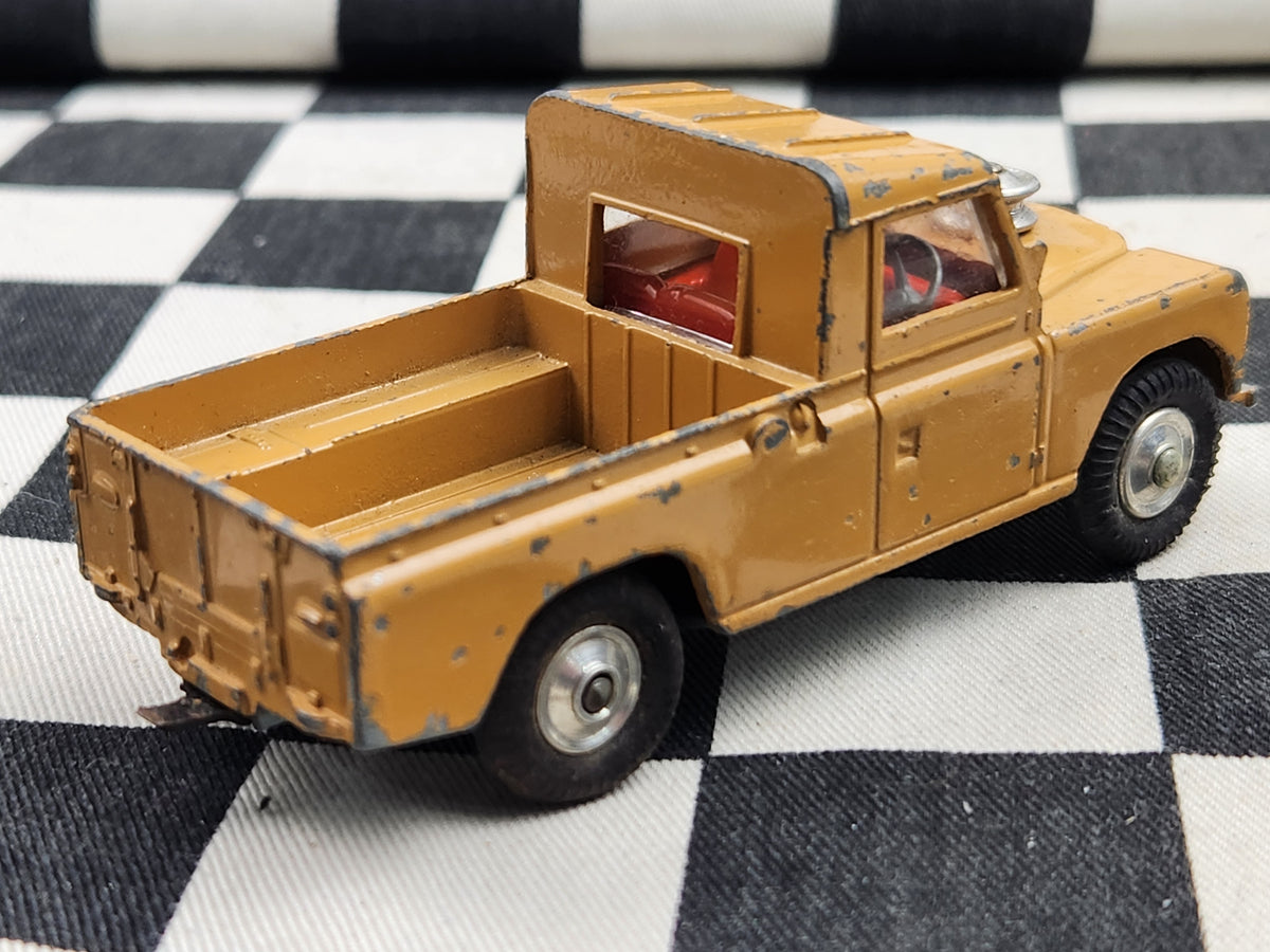 Vintage Corgi 1:43 Land Rover 109 WB Tan